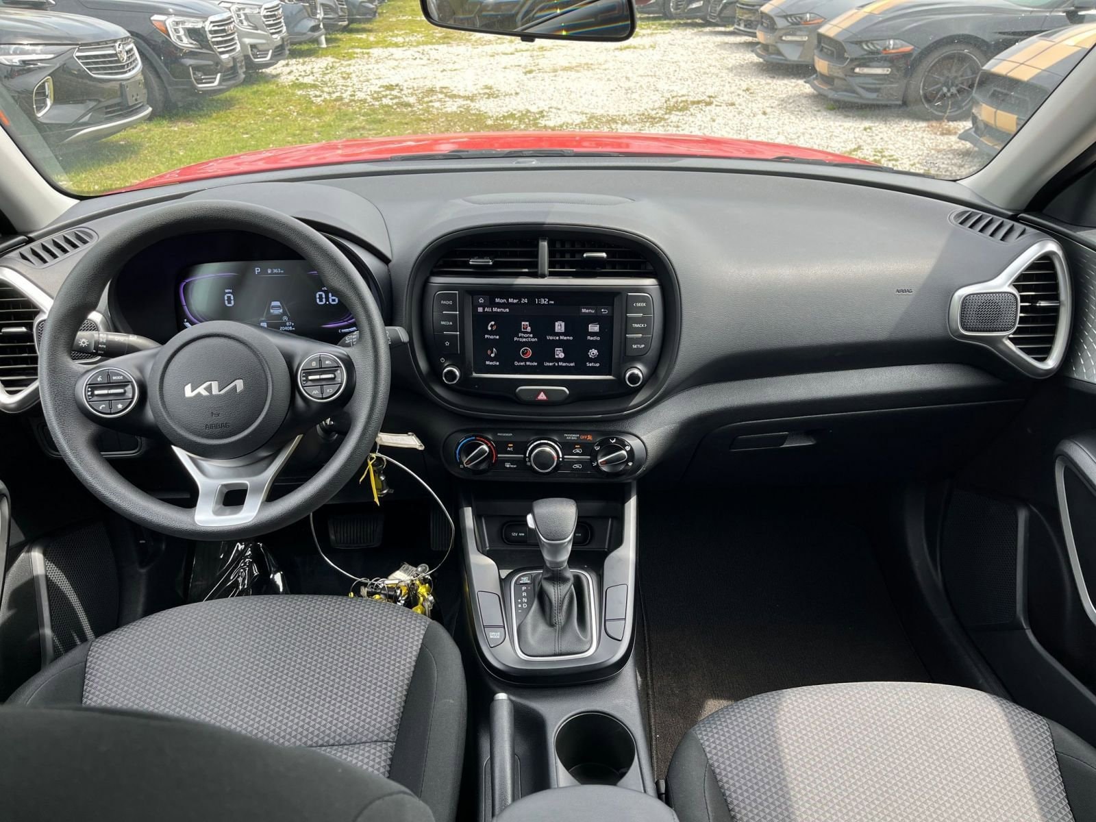 2024 Kia Soul LX 26