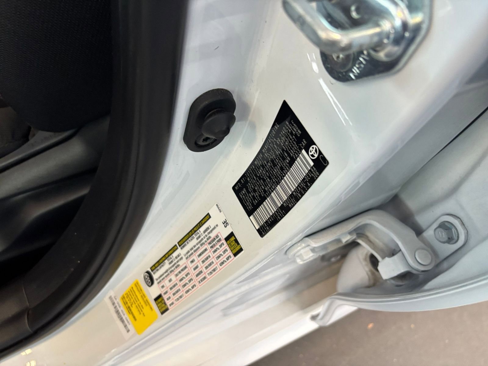 Thumbnail: 2025 Toyota Corolla - 28