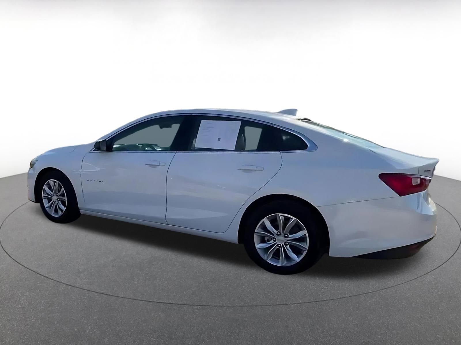 Thumbnail: 2024 Chevrolet Malibu - 10