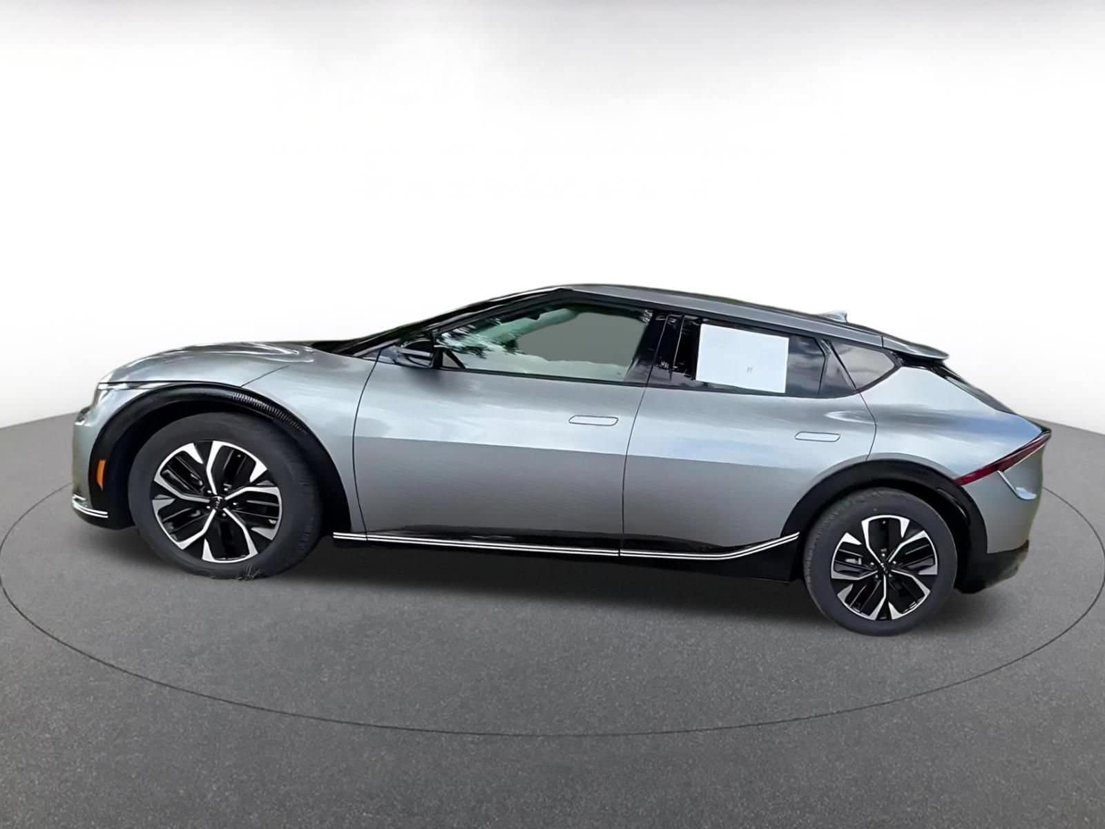 Thumbnail: 2024 Kia EV6 - 9