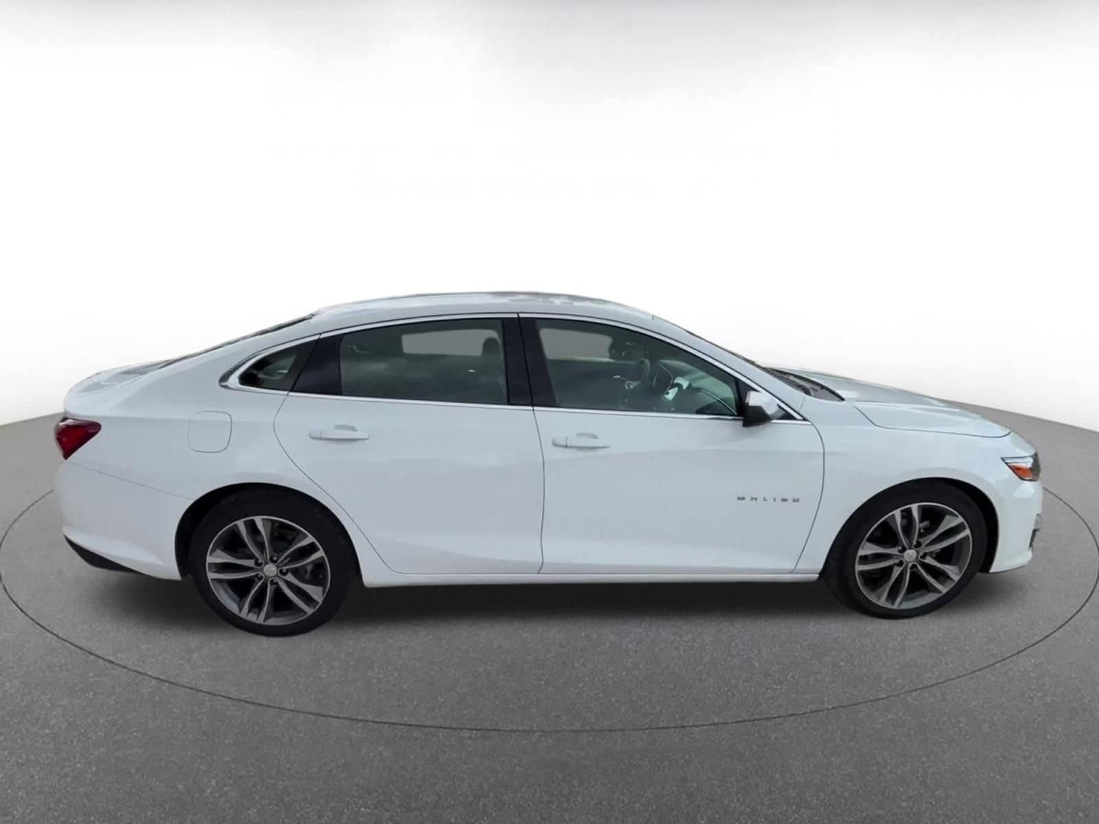 Thumbnail: 2024 Chevrolet Malibu - 16