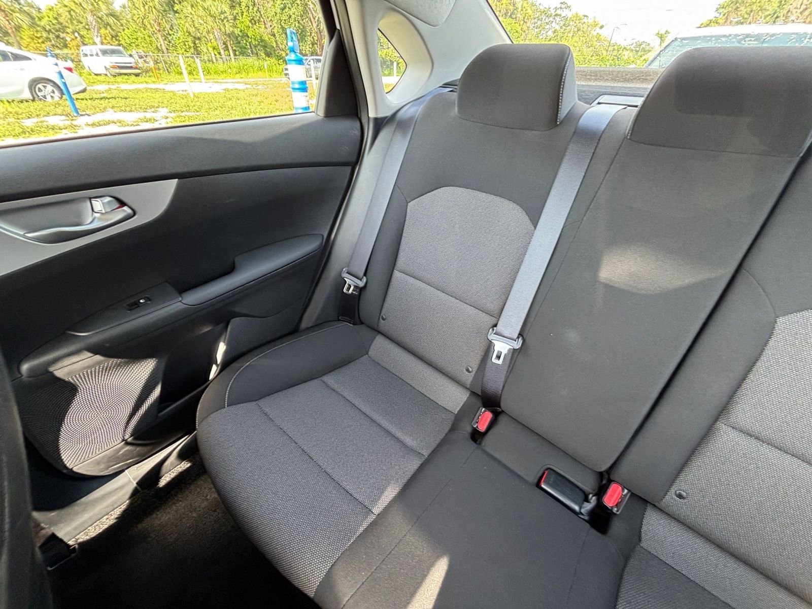 Thumbnail: 2024 Kia Forte - 32