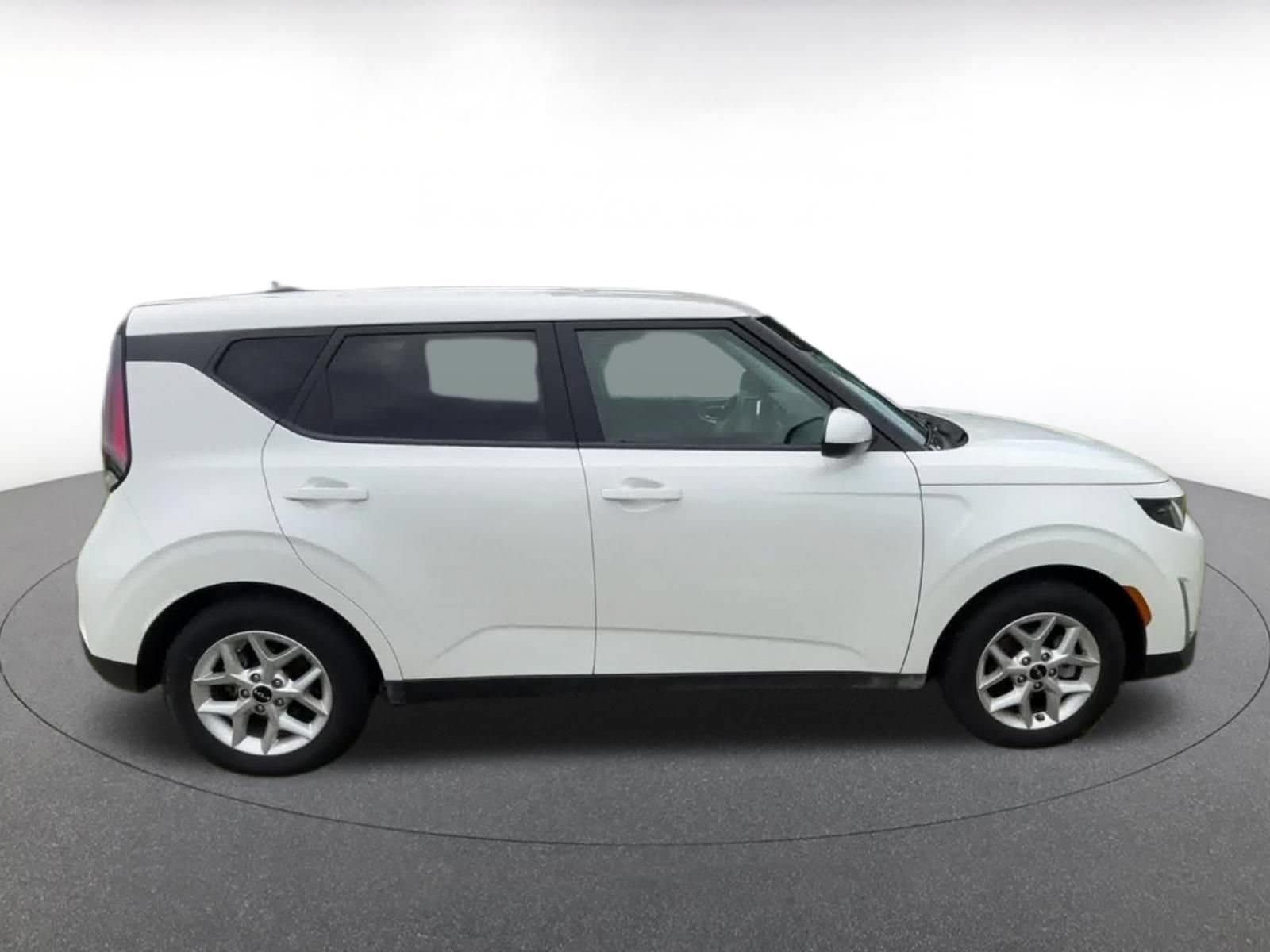 Thumbnail: 2025 Kia Soul - 16