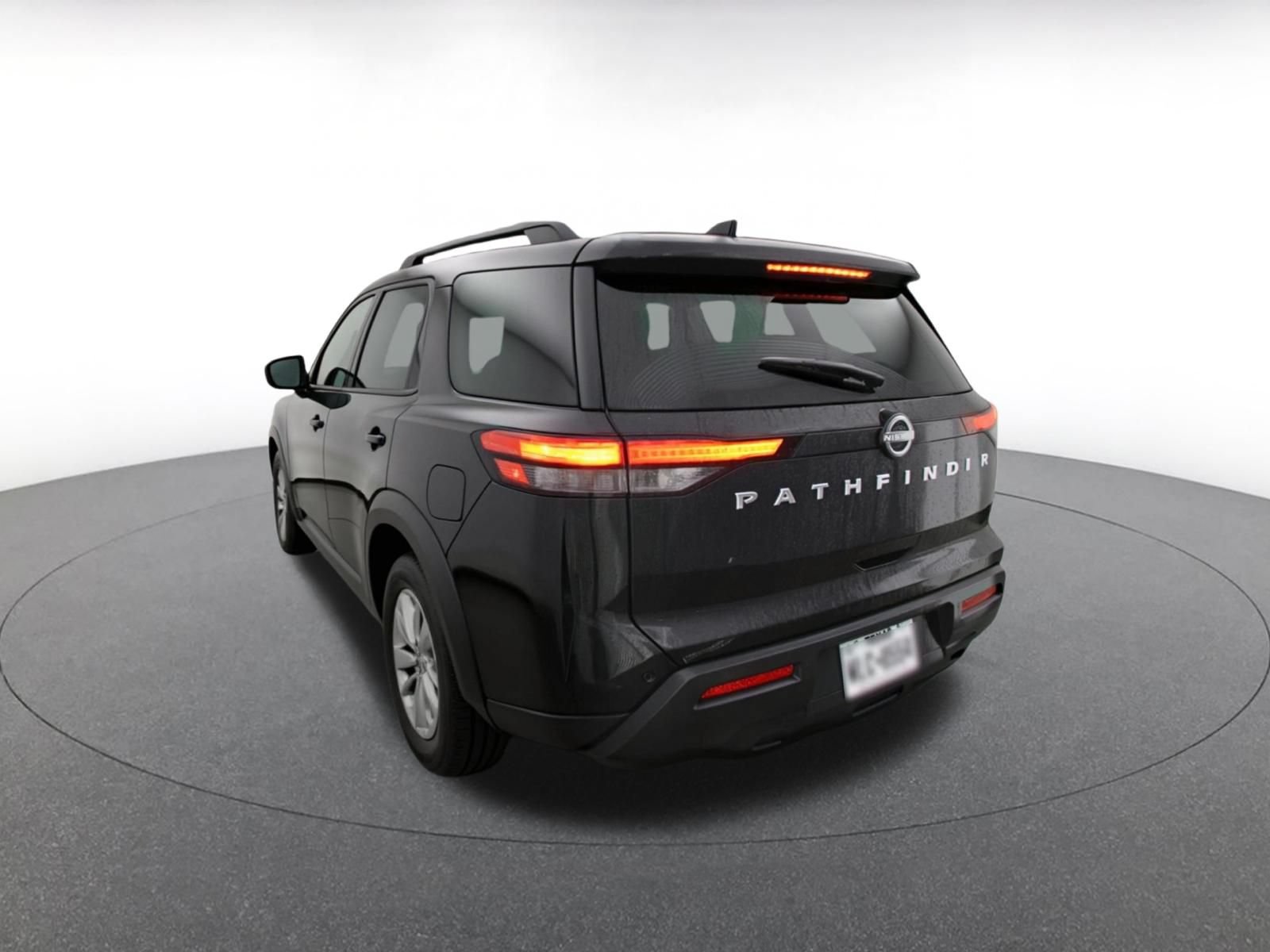 Thumbnail: 2025 Nissan Pathfinder - 8