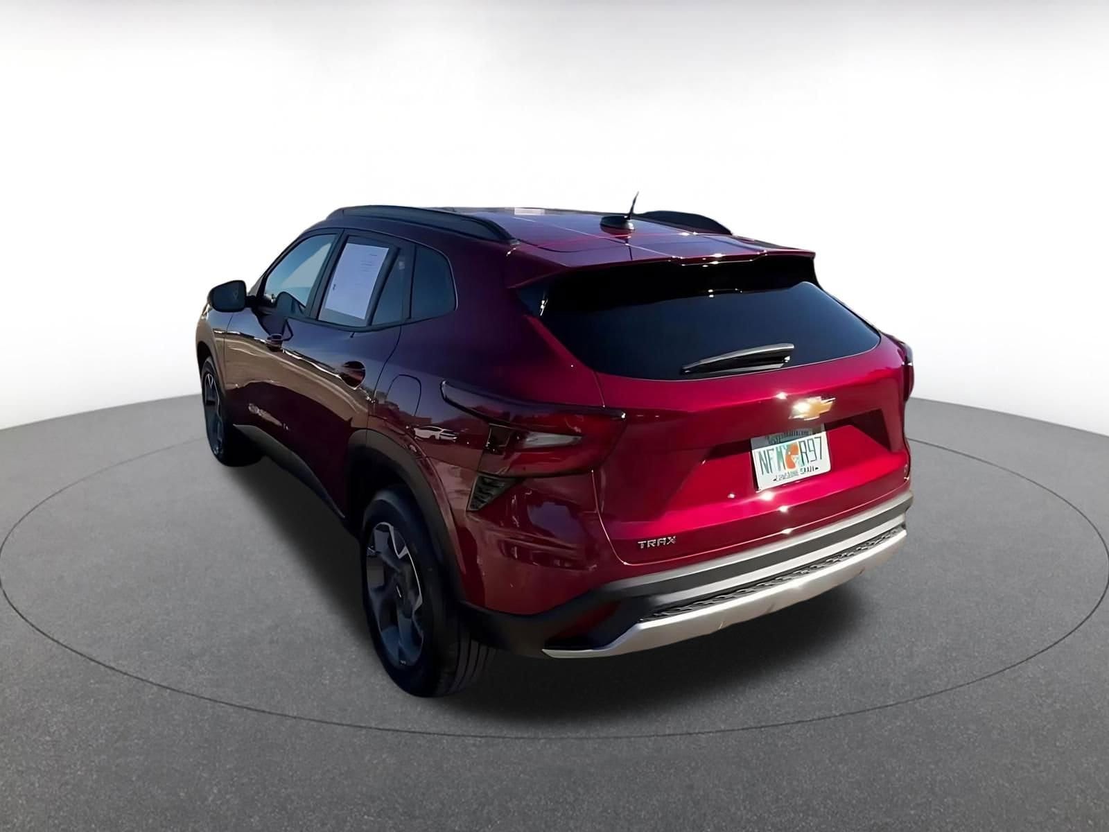 Thumbnail: 2025 Chevrolet Trax - 11