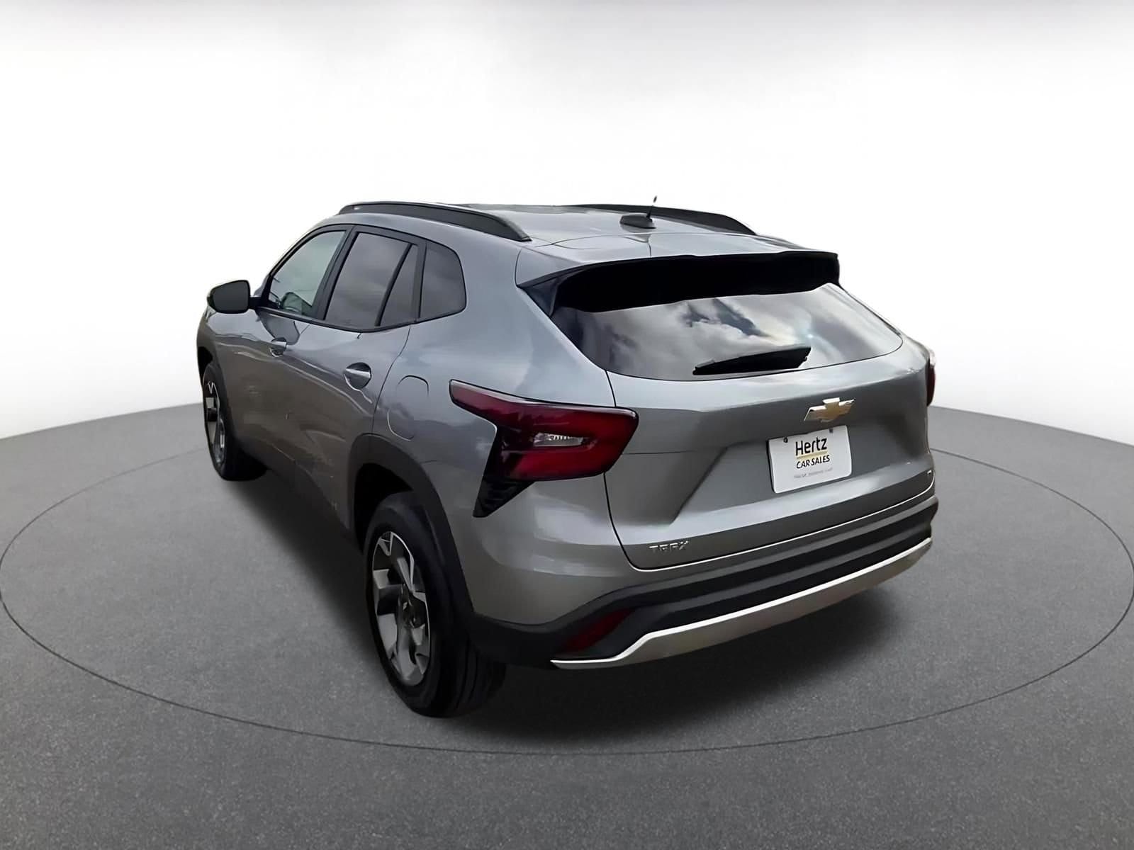 Thumbnail: 2025 Chevrolet Trax - 11