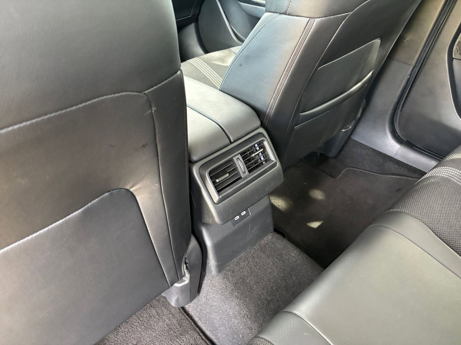 Thumbnail: 2025 Mazda CX-50 - 24