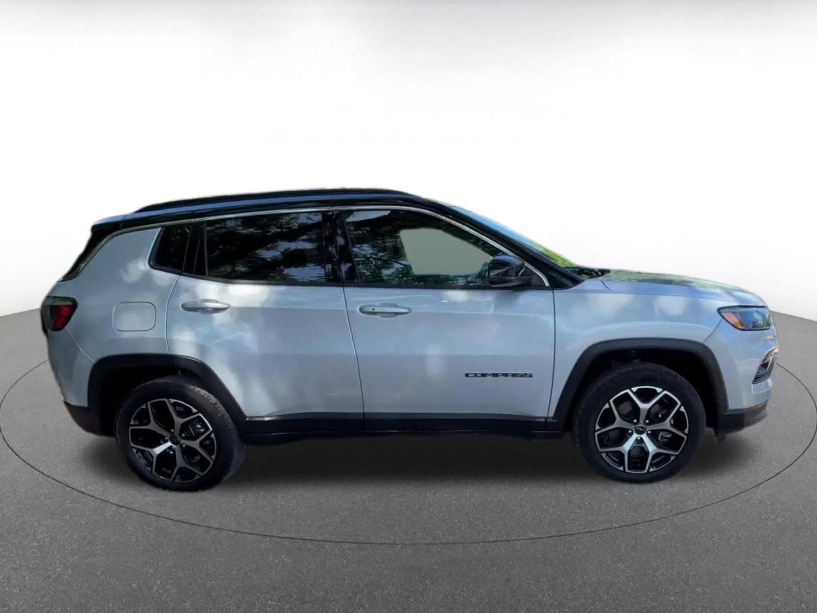 Thumbnail: 2025 Jeep Compass - 15
