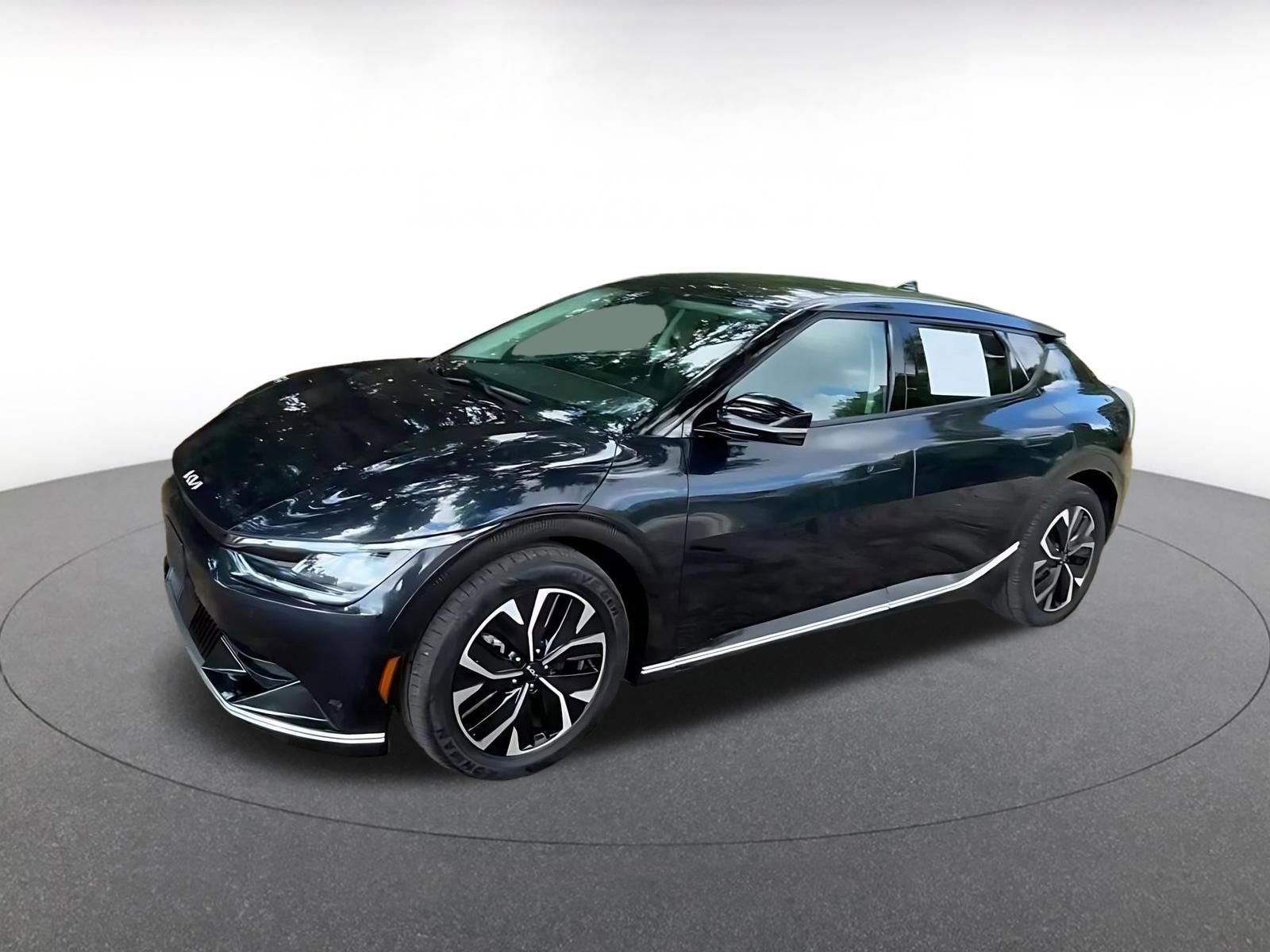 Thumbnail: 2024 Kia EV6 - 8