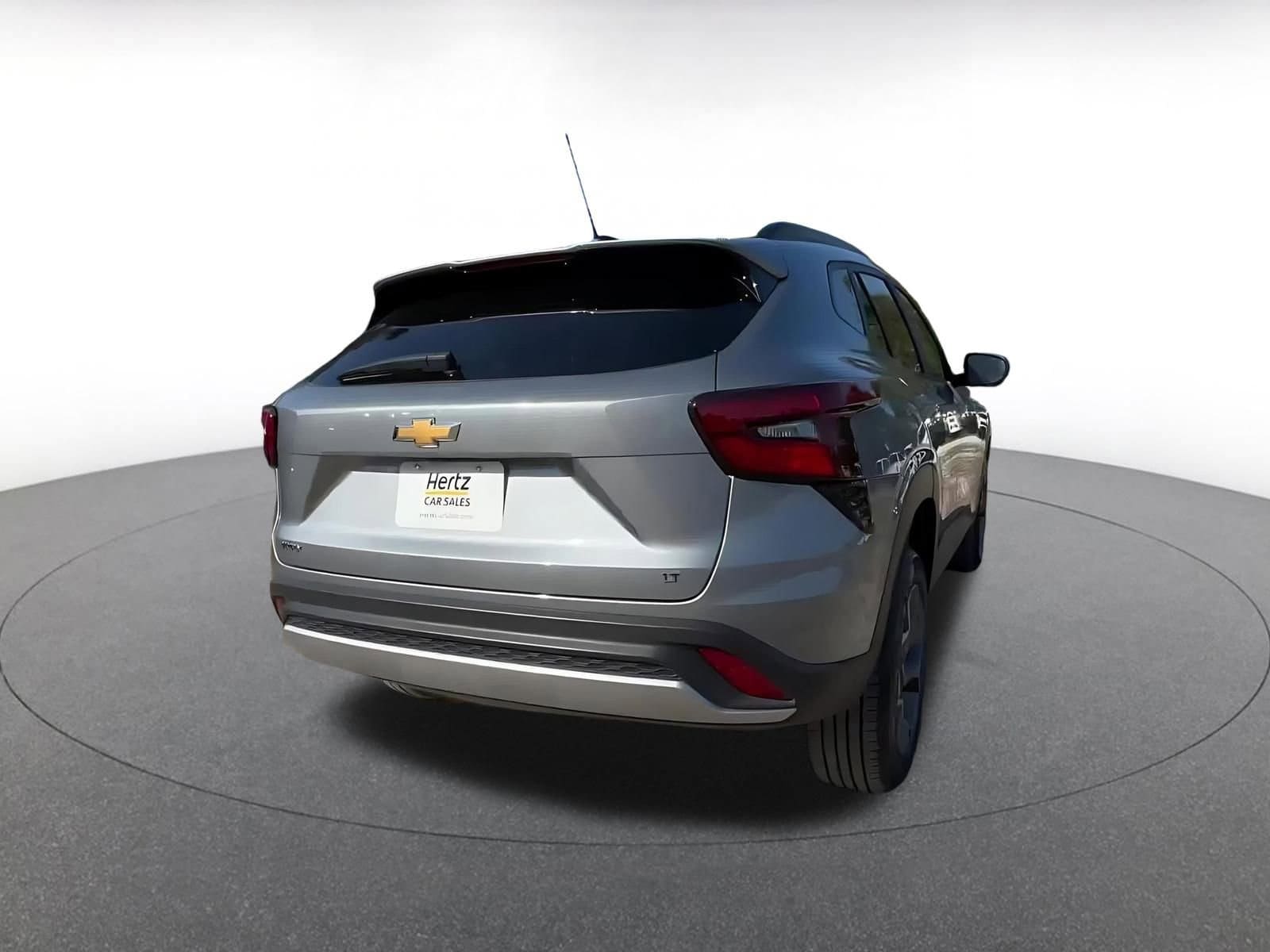 Thumbnail: 2025 Chevrolet Trax - 16