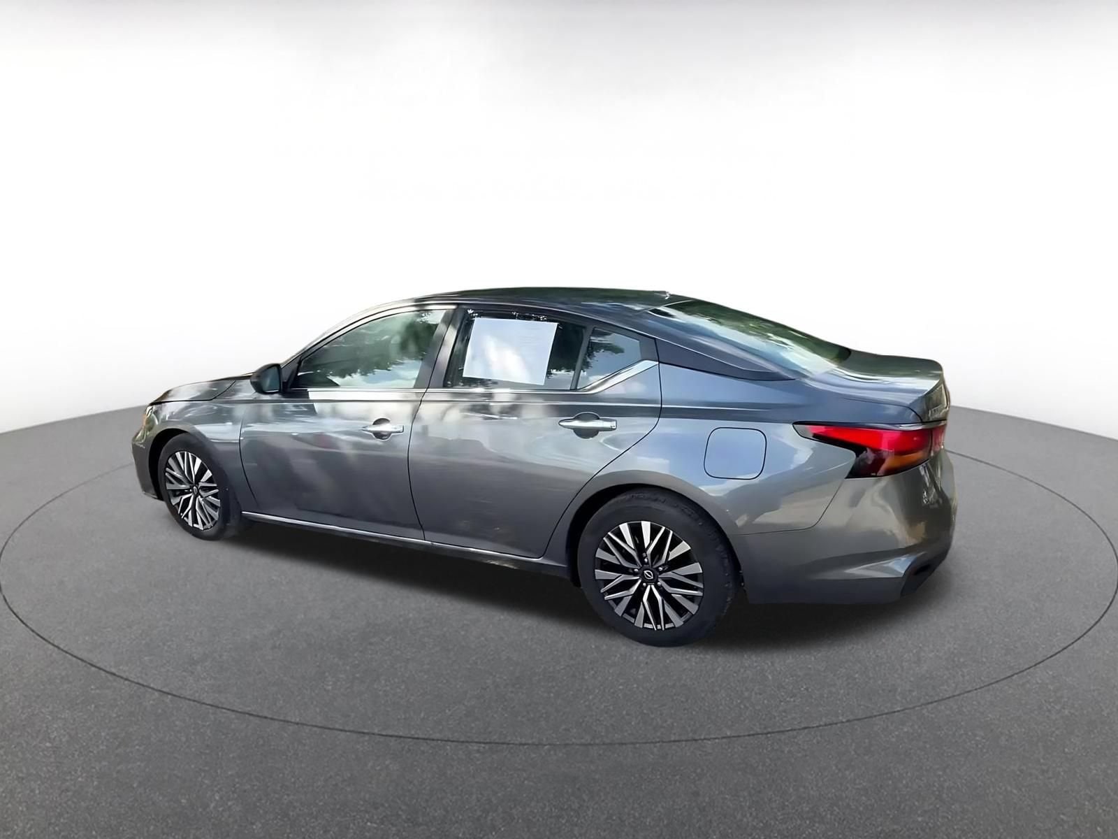Thumbnail: 2025 Nissan Altima - 10