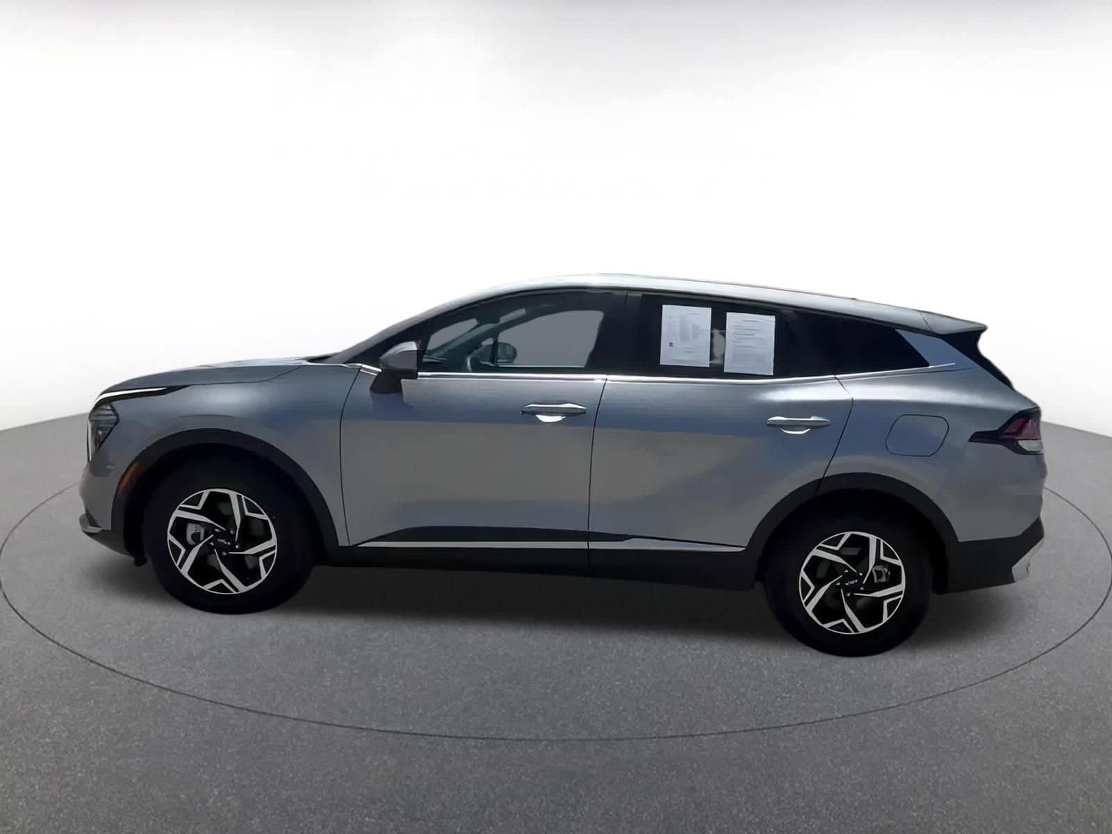 Thumbnail: 2024 Kia Sportage - 10