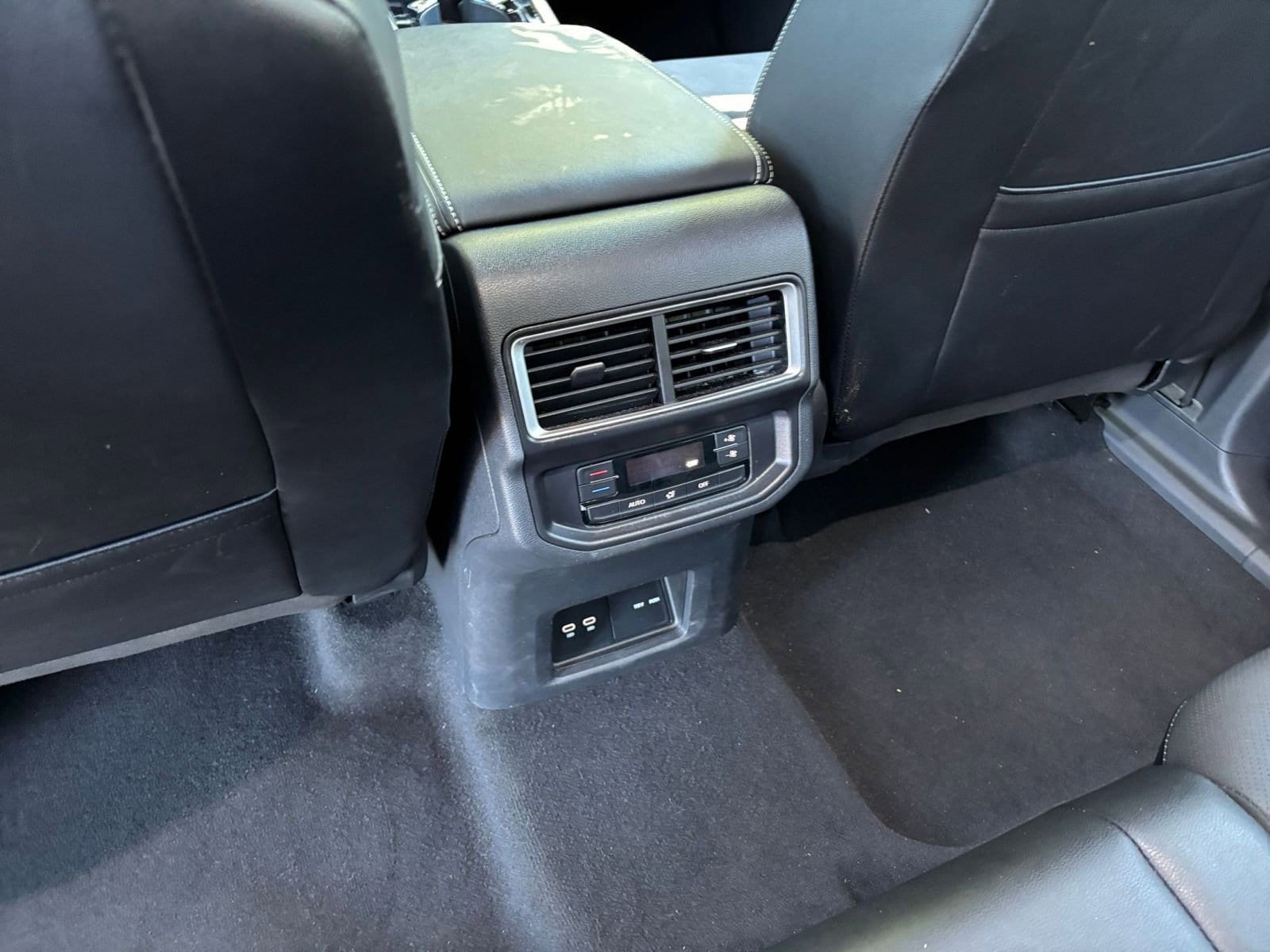 Thumbnail: 2025 Volkswagen Atlas - 24