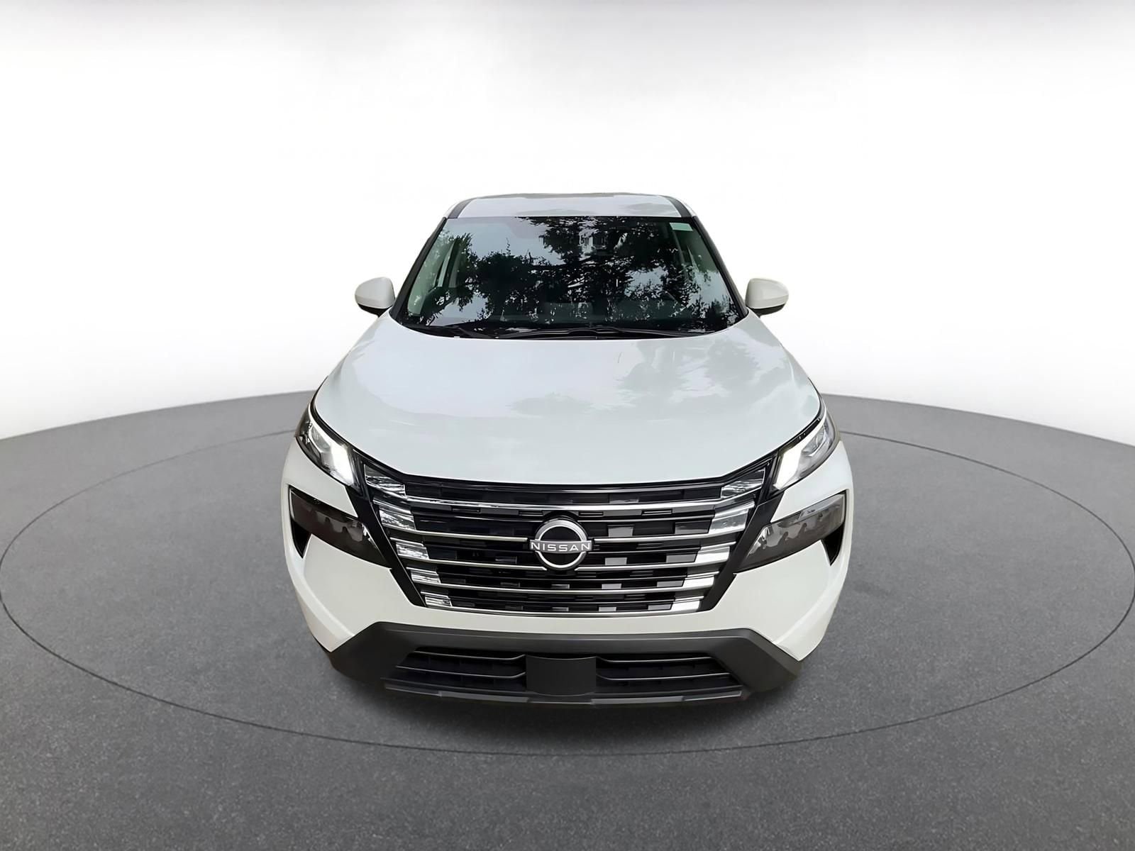 Thumbnail: 2025 Nissan Rogue - 4