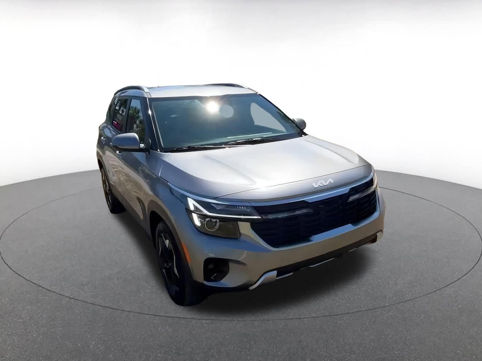 Thumbnail: 2025 Kia Seltos - 3