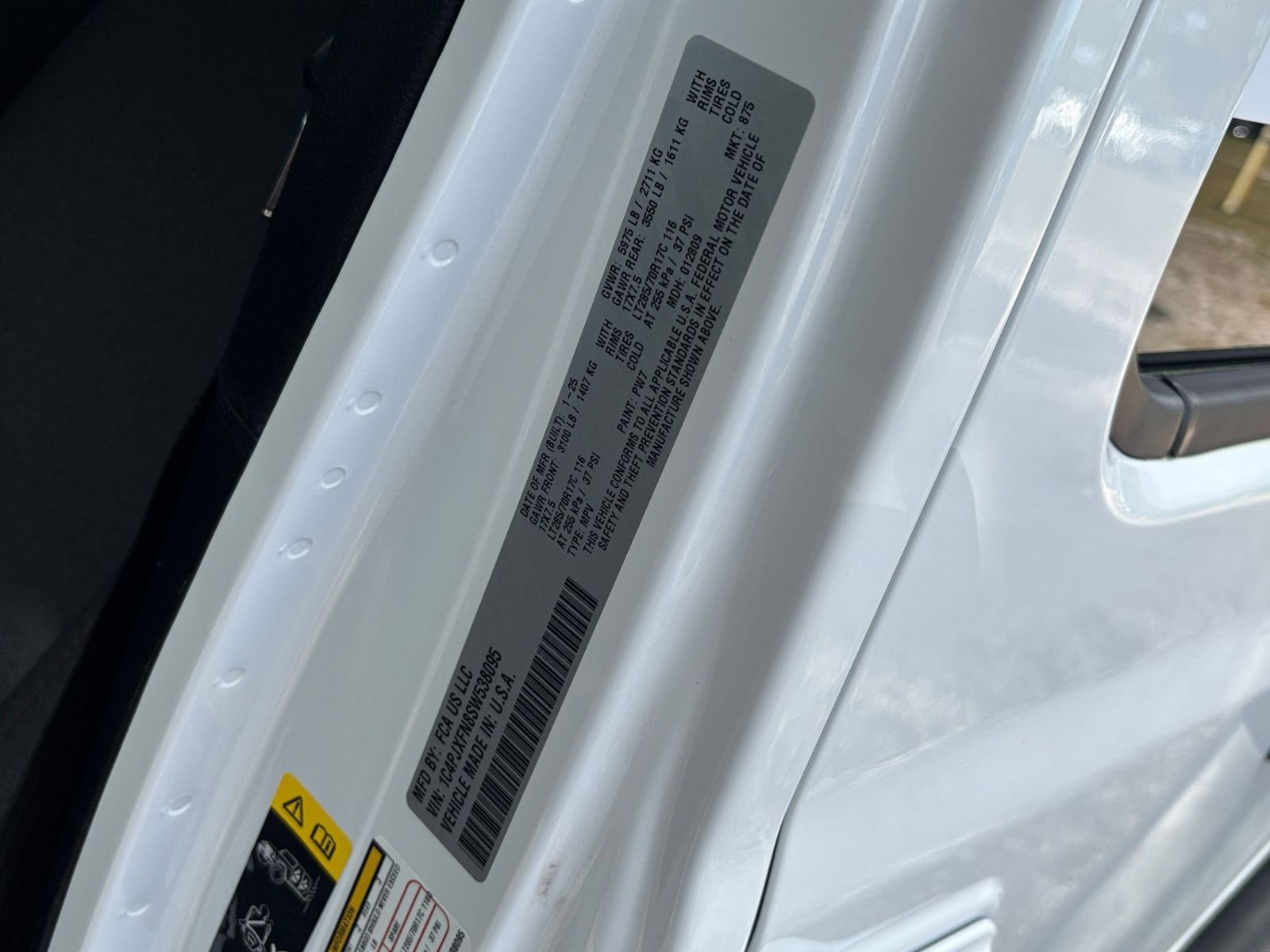 Thumbnail: 2025 Jeep Wrangler - 29