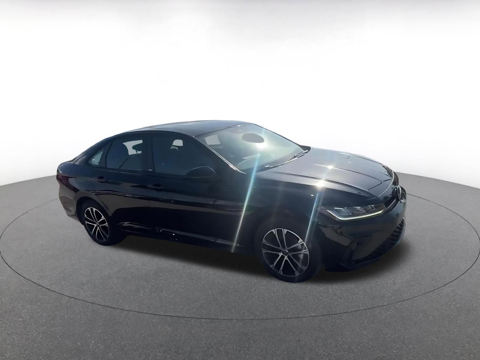 Thumbnail: 2025 Volkswagen Jetta - 2
