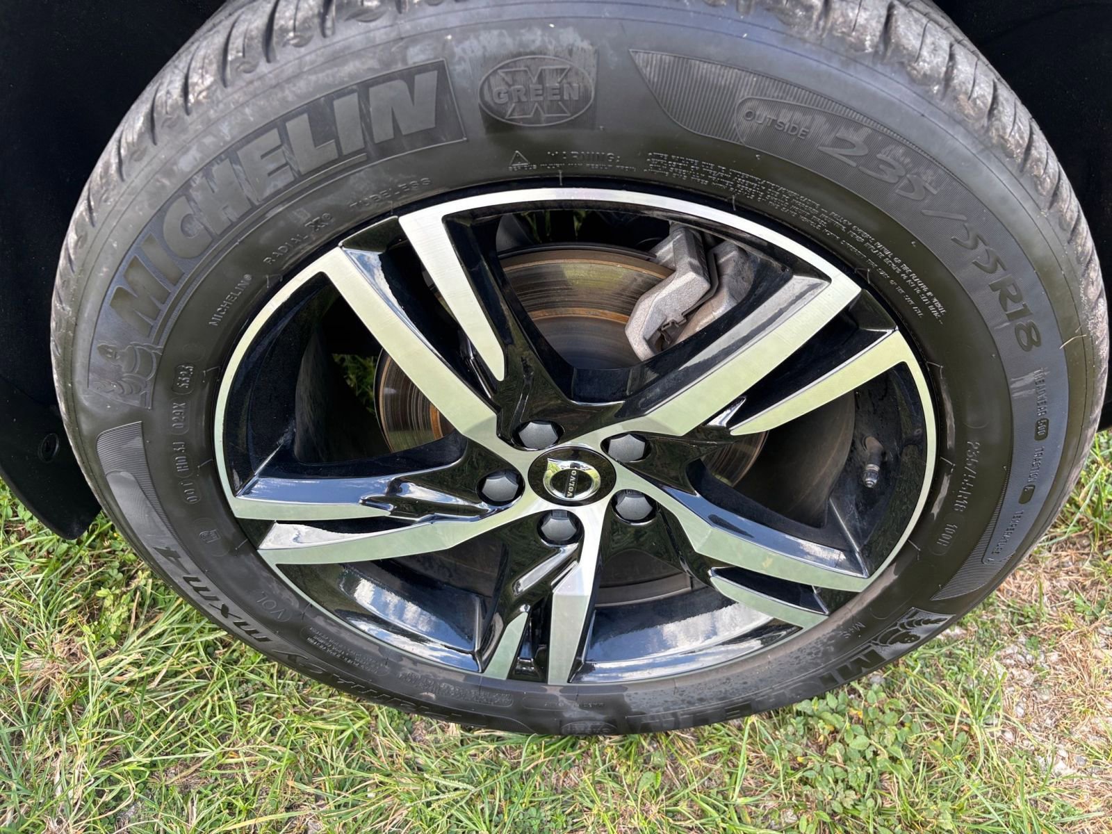 Thumbnail: 2024 Volvo XC40 - 30