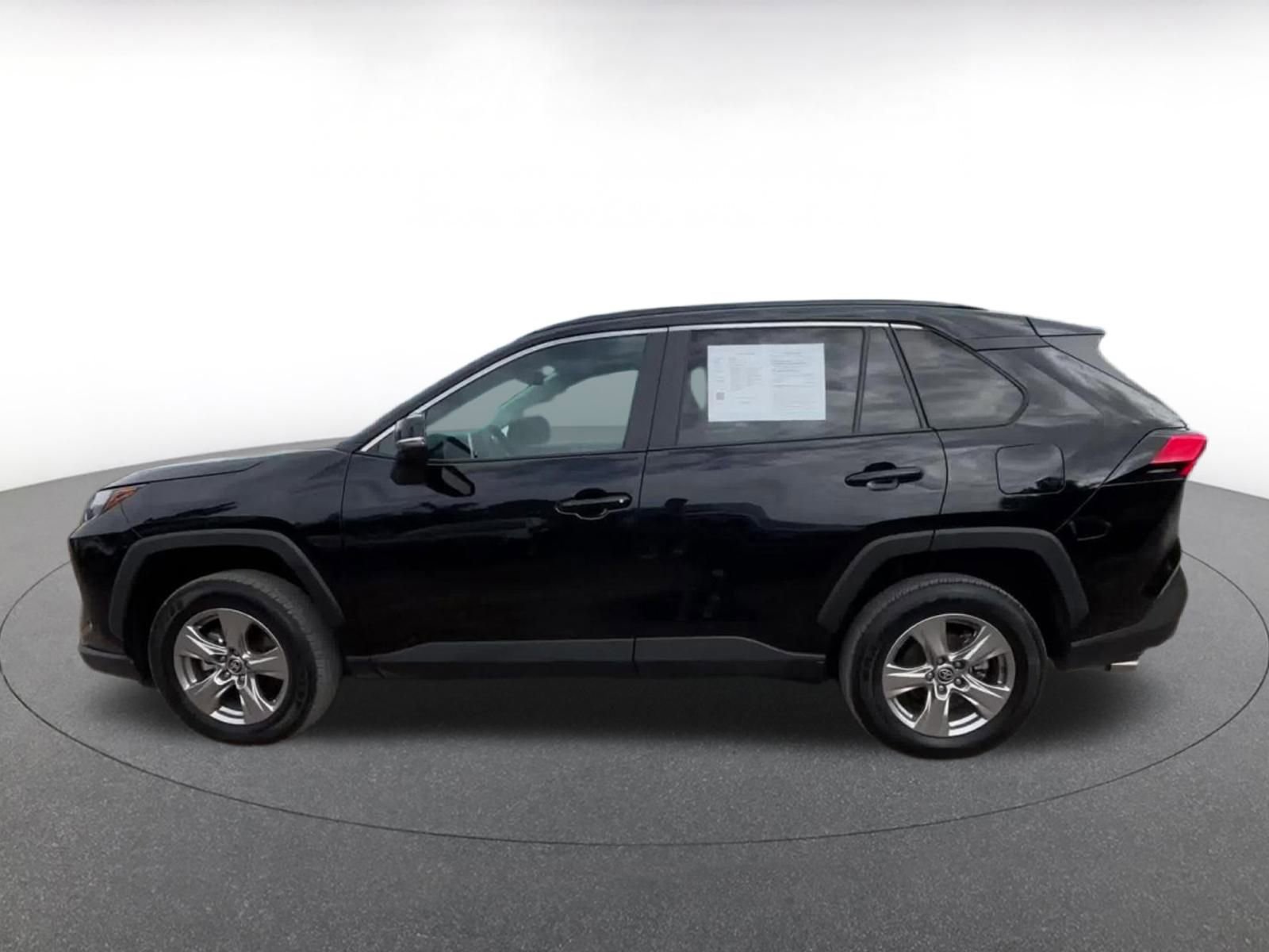 Thumbnail: 2025 Toyota RAV4 - 9