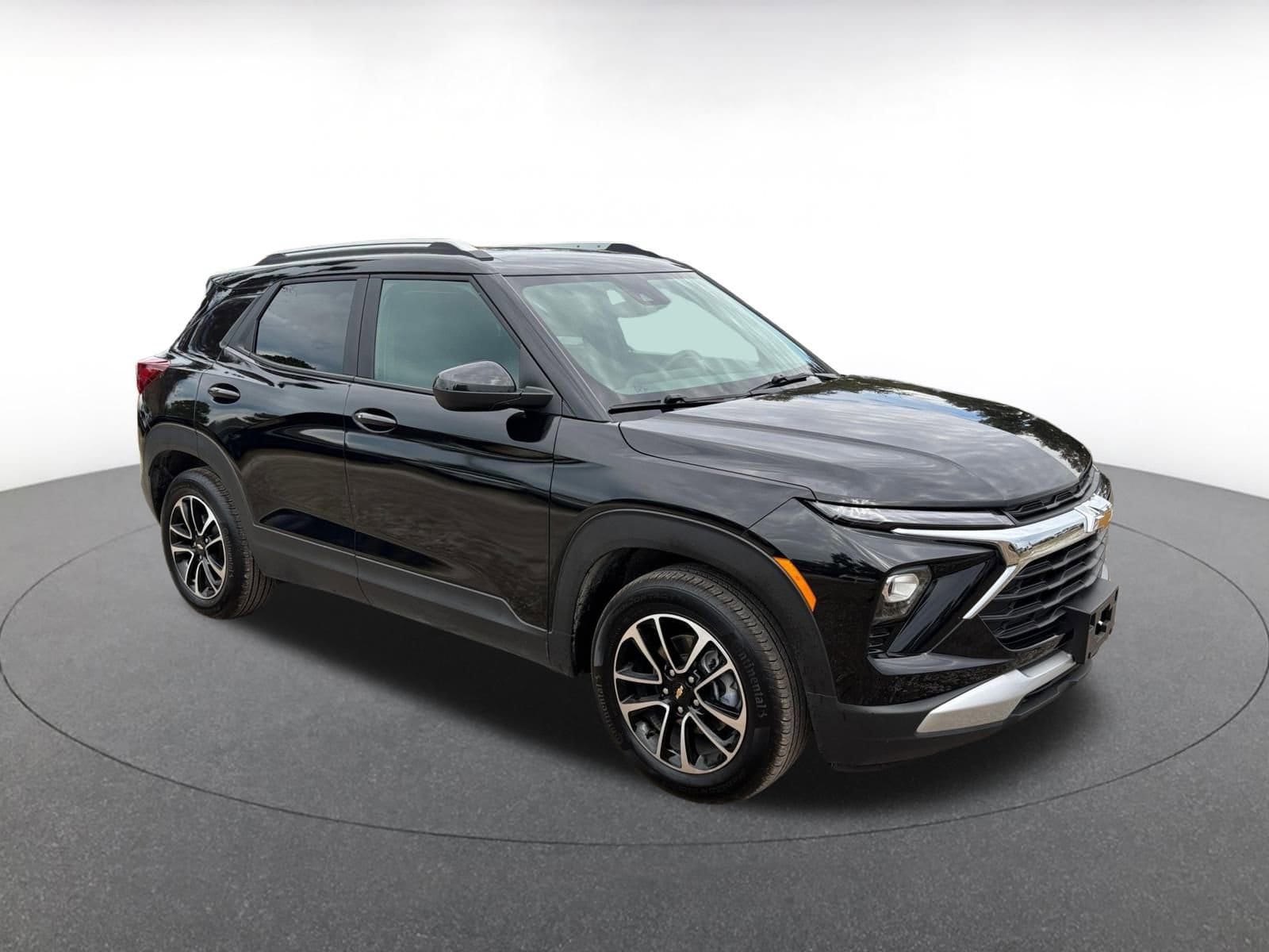 Thumbnail: 2025 Chevrolet TrailBlazer - 1