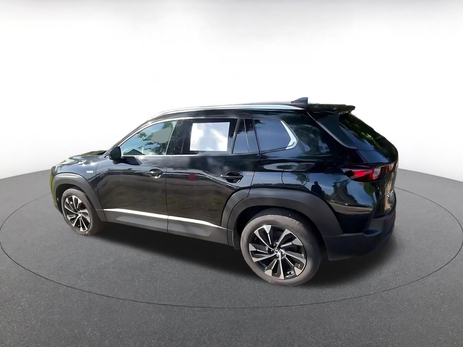 Thumbnail: 2025 Mazda CX-50 - 10