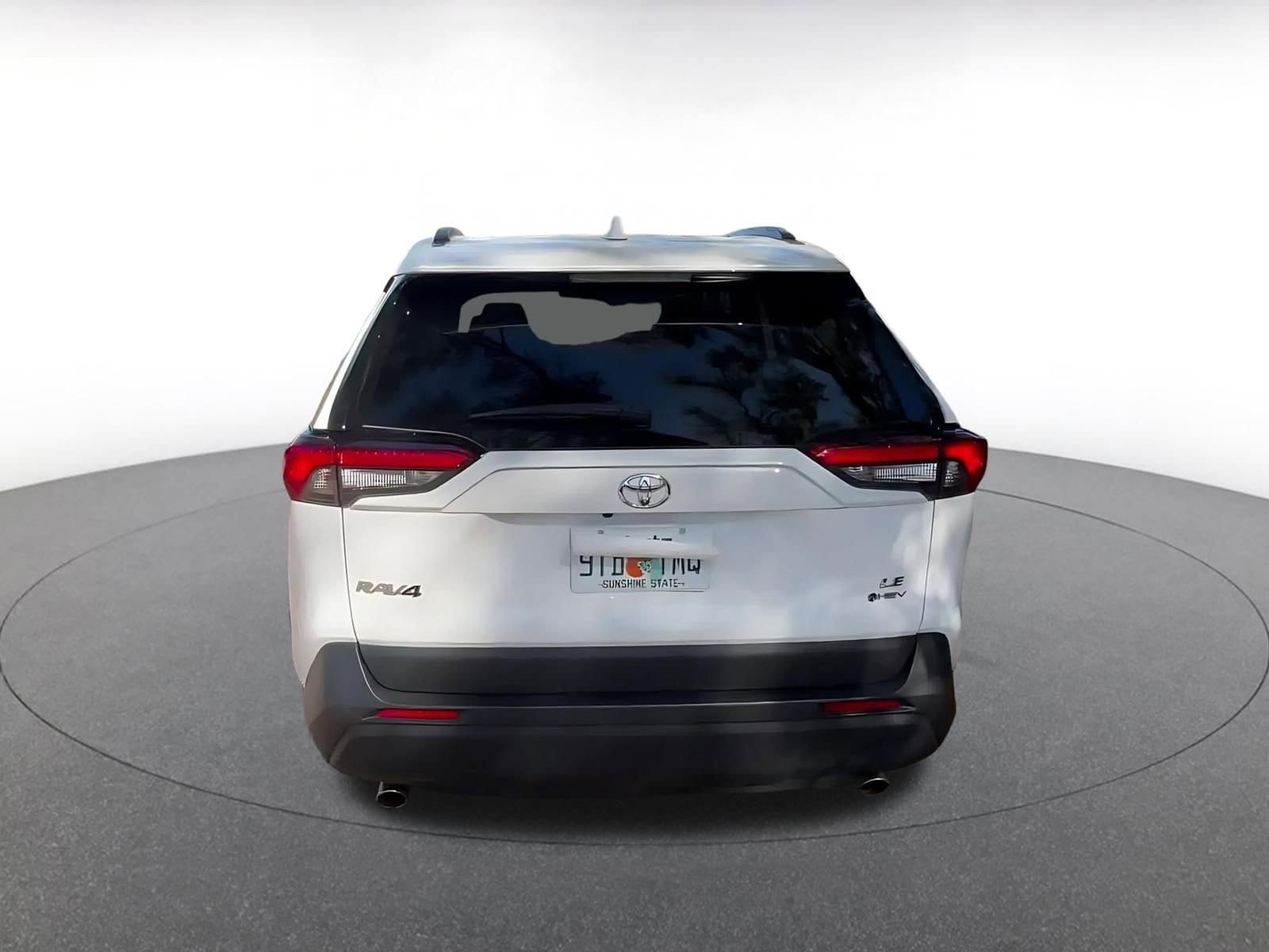 Thumbnail: 2025 Toyota RAV4 - 12