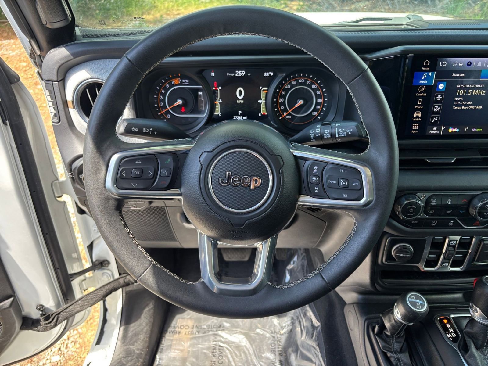 Thumbnail: 2025 Jeep Wrangler - 29
