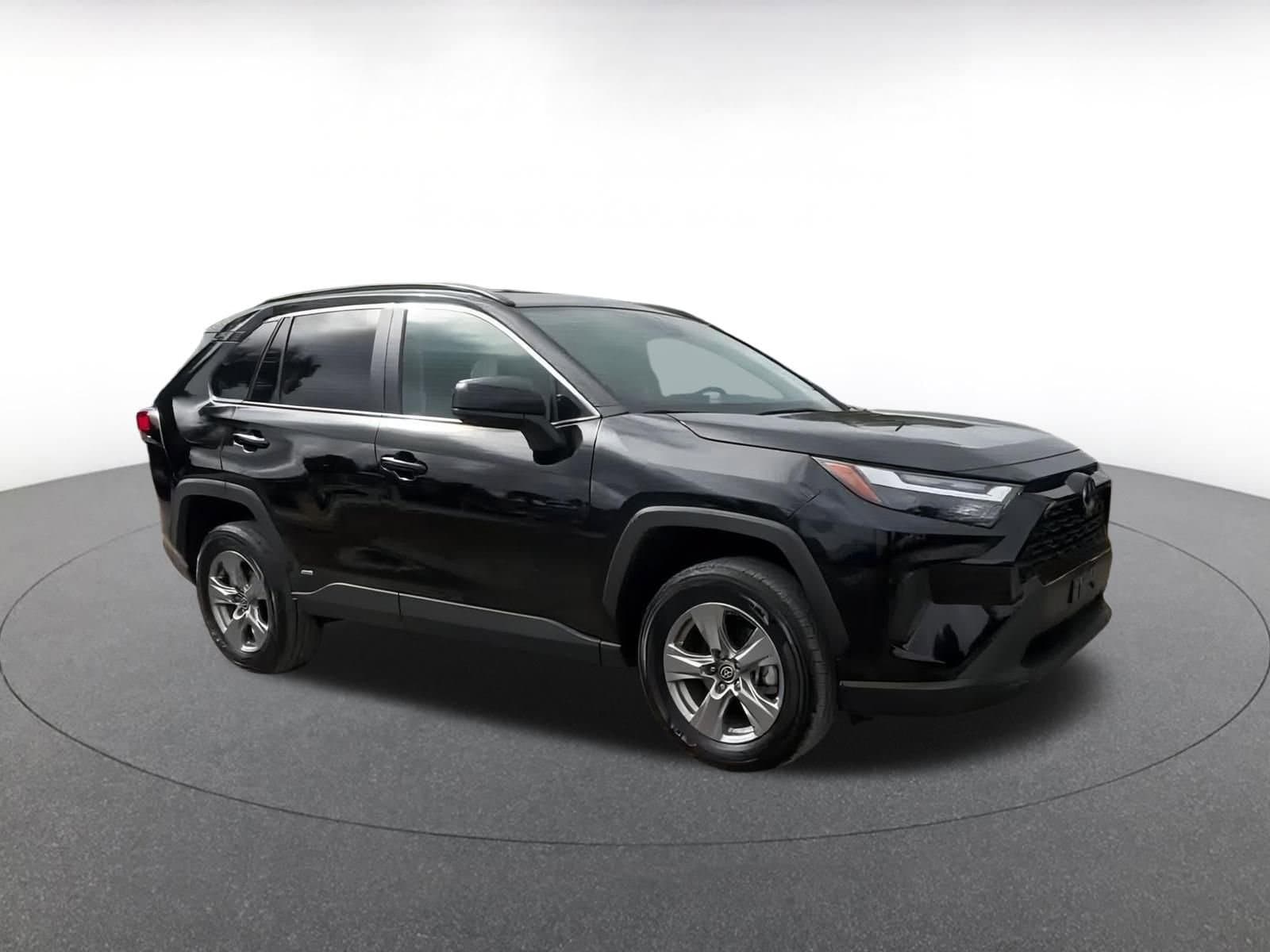 Thumbnail: 2025 Toyota RAV4 - 1