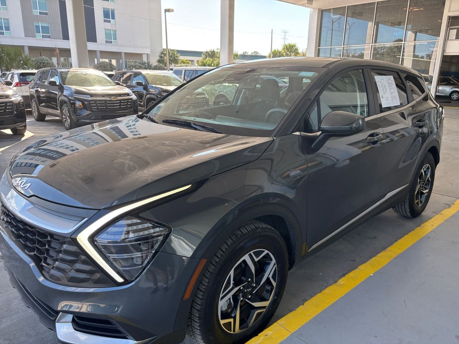 Thumbnail: 2025 Kia Sportage - 4