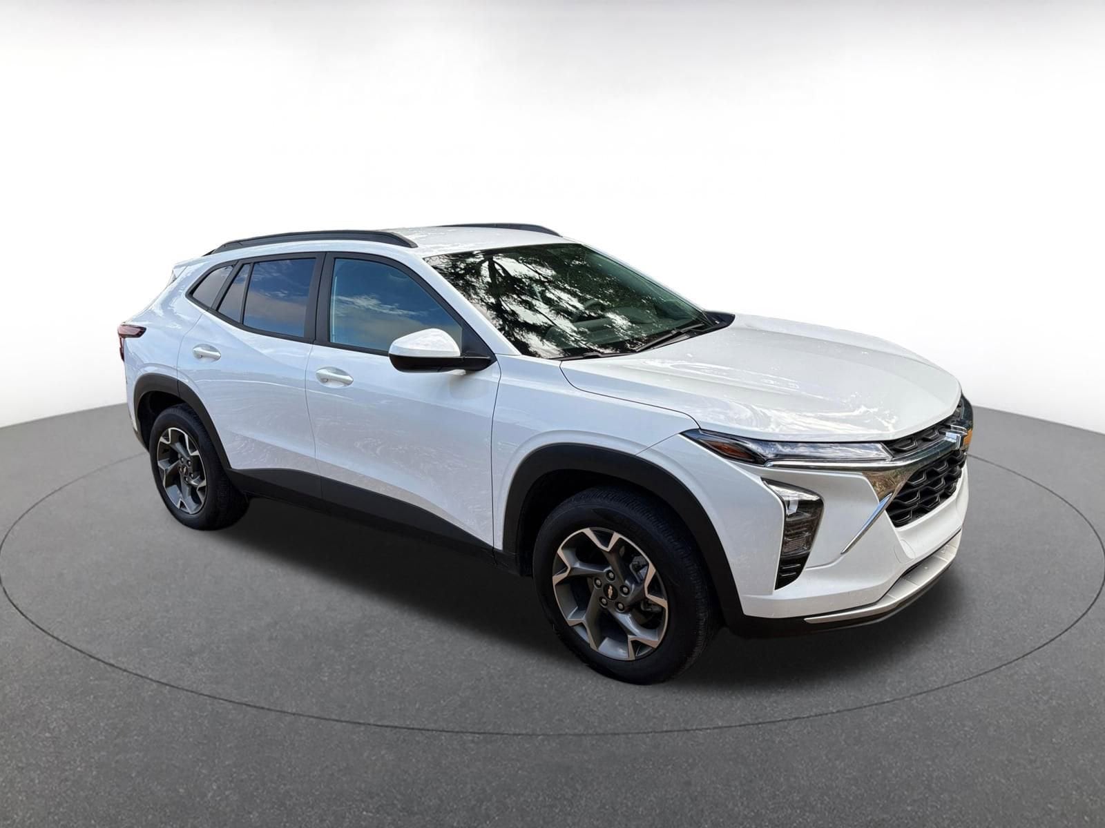 Thumbnail: 2025 Chevrolet Trax - 1