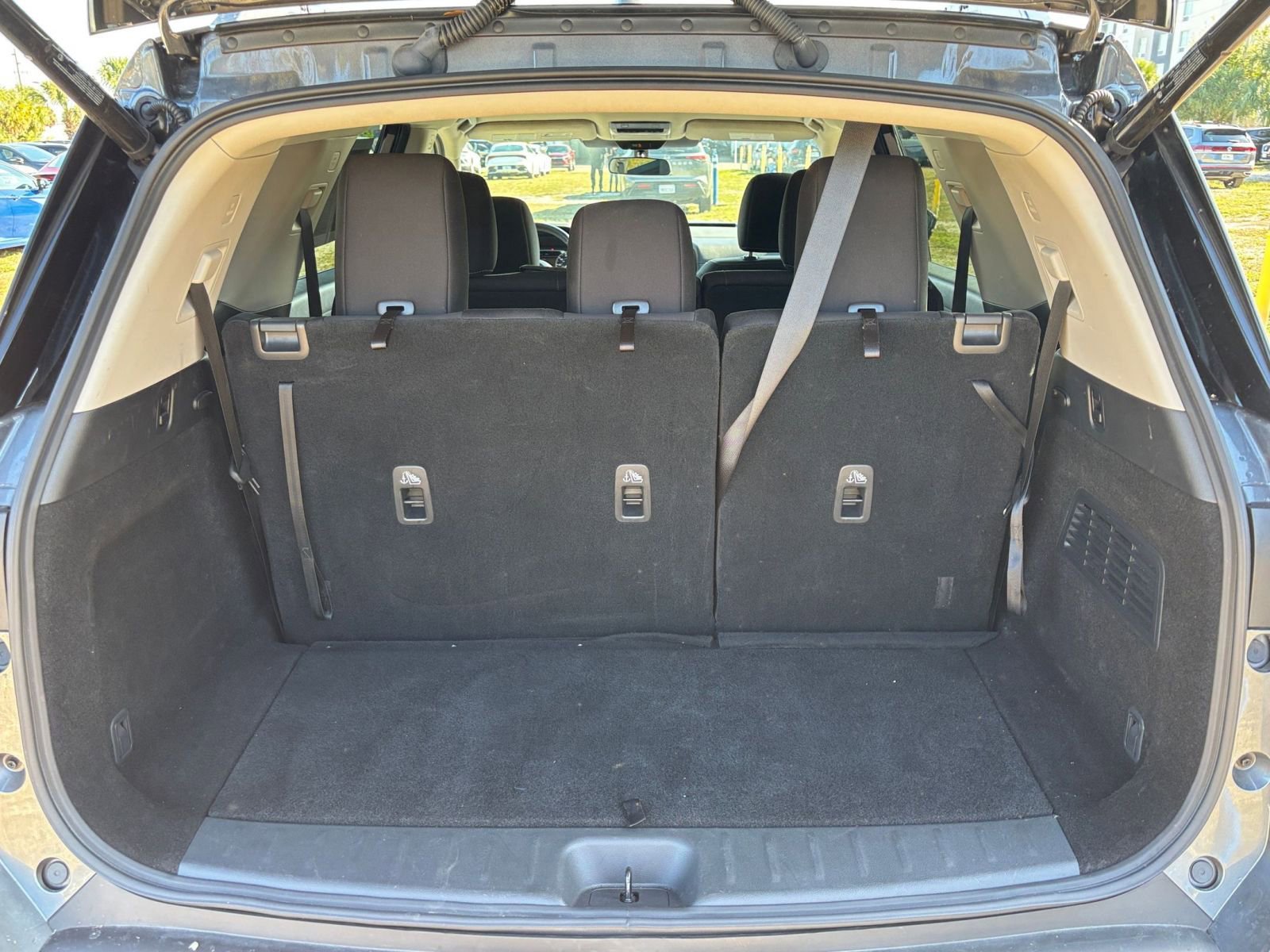 Thumbnail: 2025 Nissan Pathfinder - 33