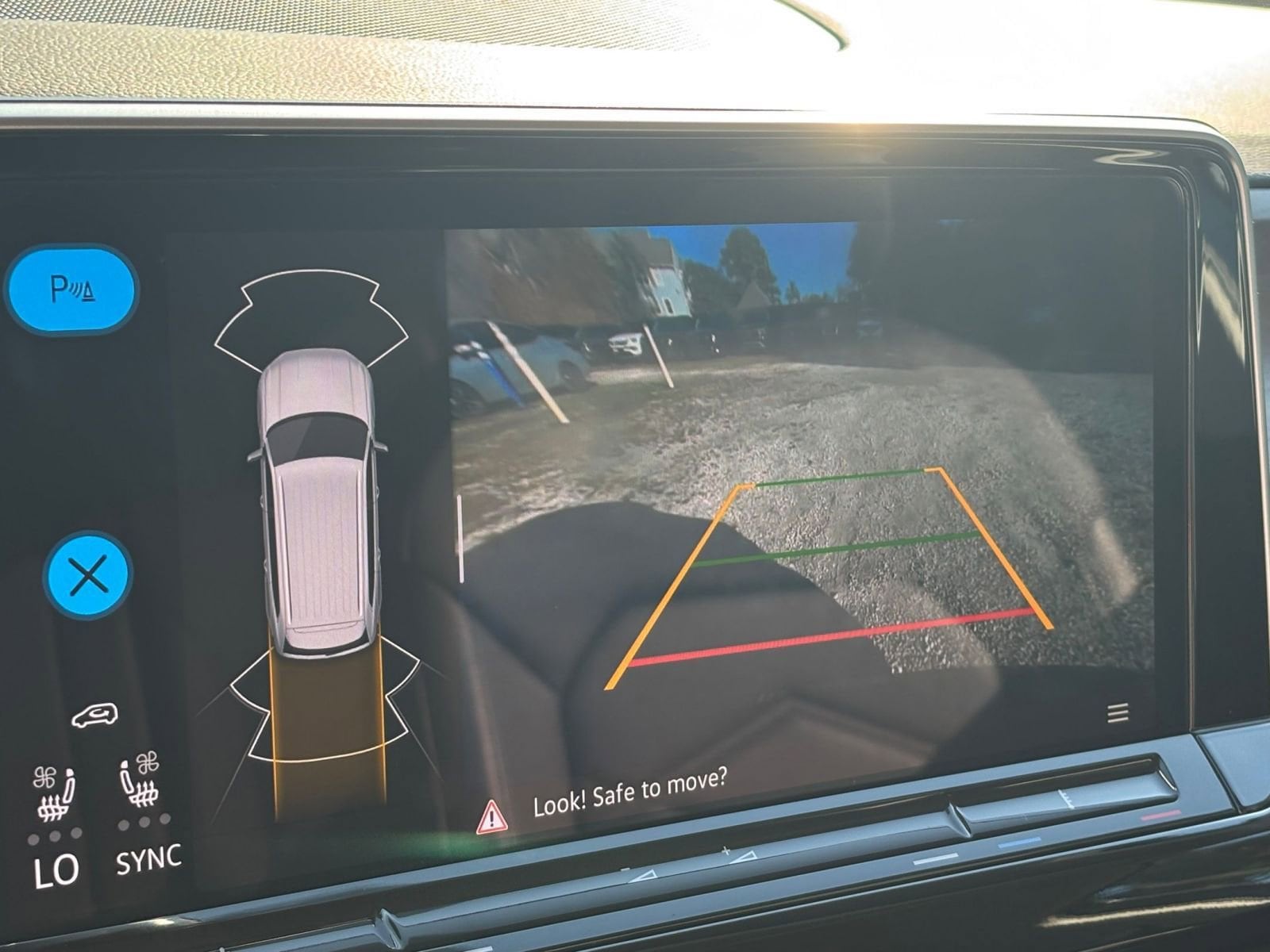 Thumbnail: 2025 Volkswagen Atlas - 17