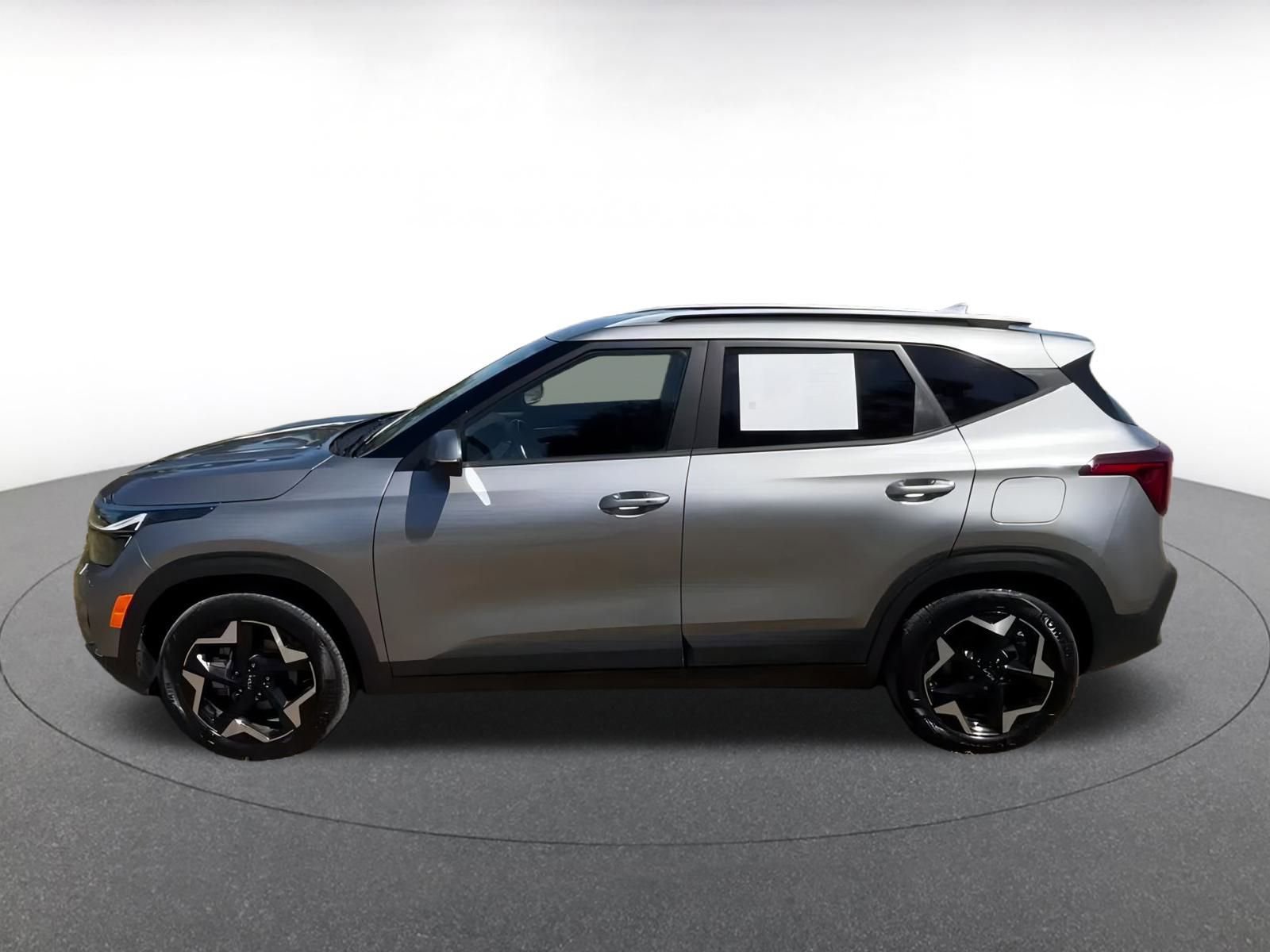 Thumbnail: 2025 Kia Seltos - 9