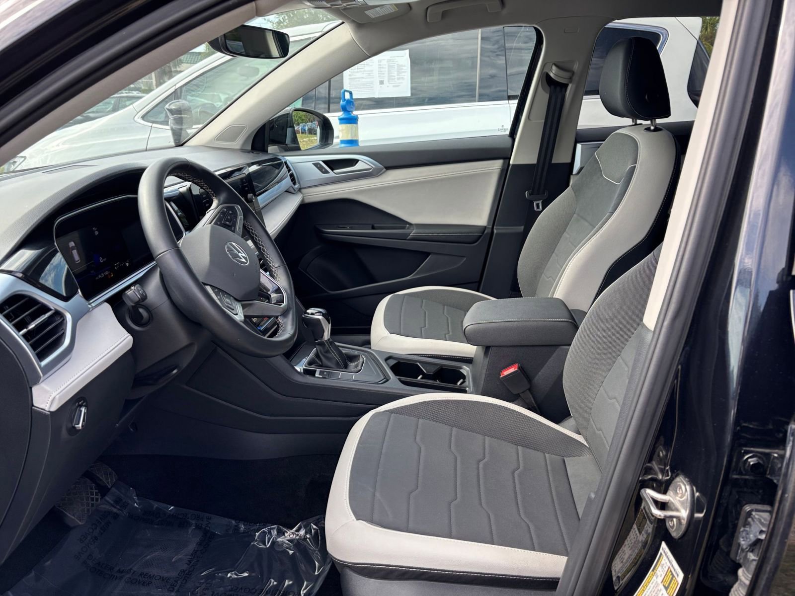 Thumbnail: 2025 Volkswagen Taos - 28