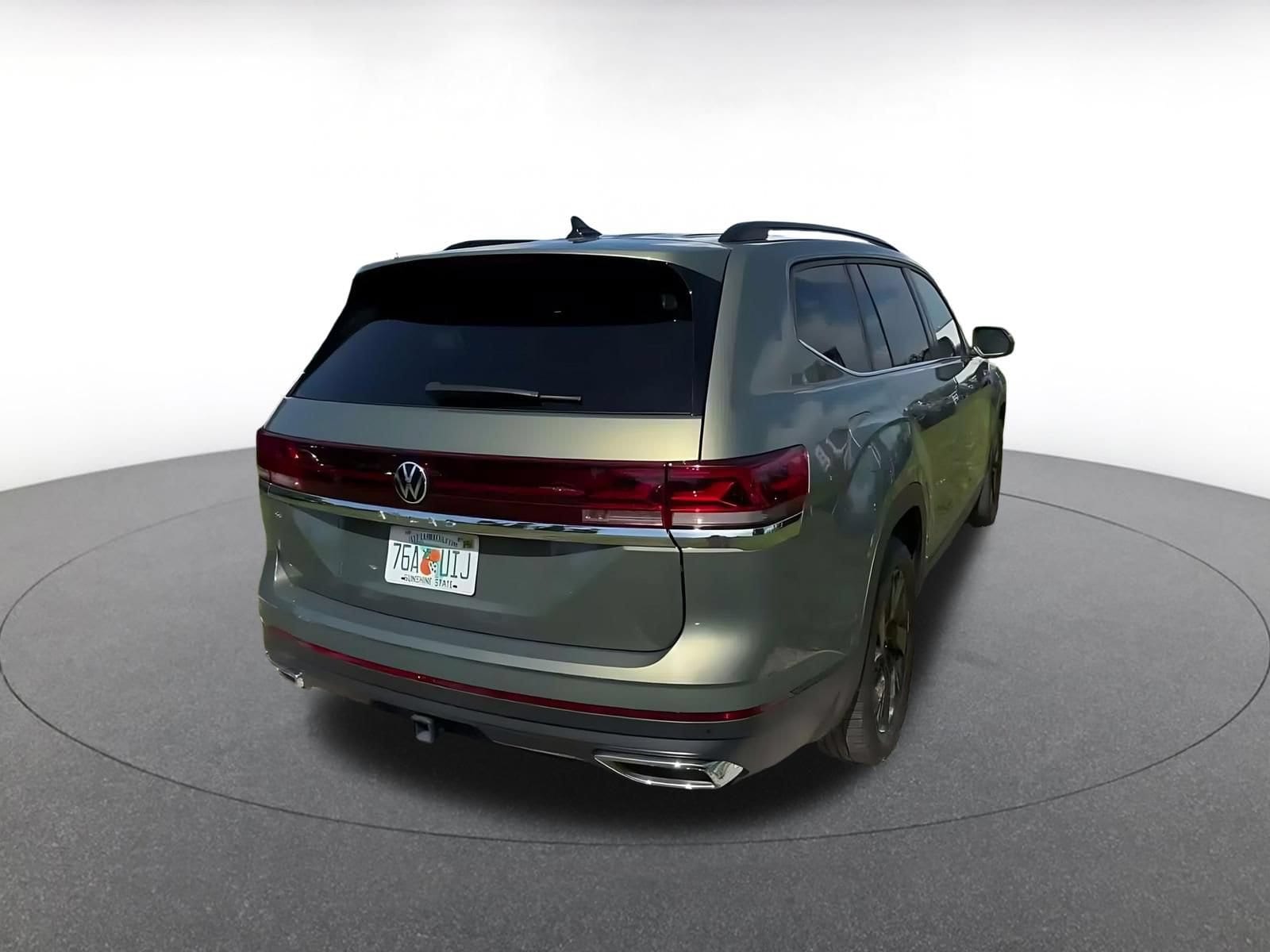 Thumbnail: 2026 Volkswagen Atlas - 12