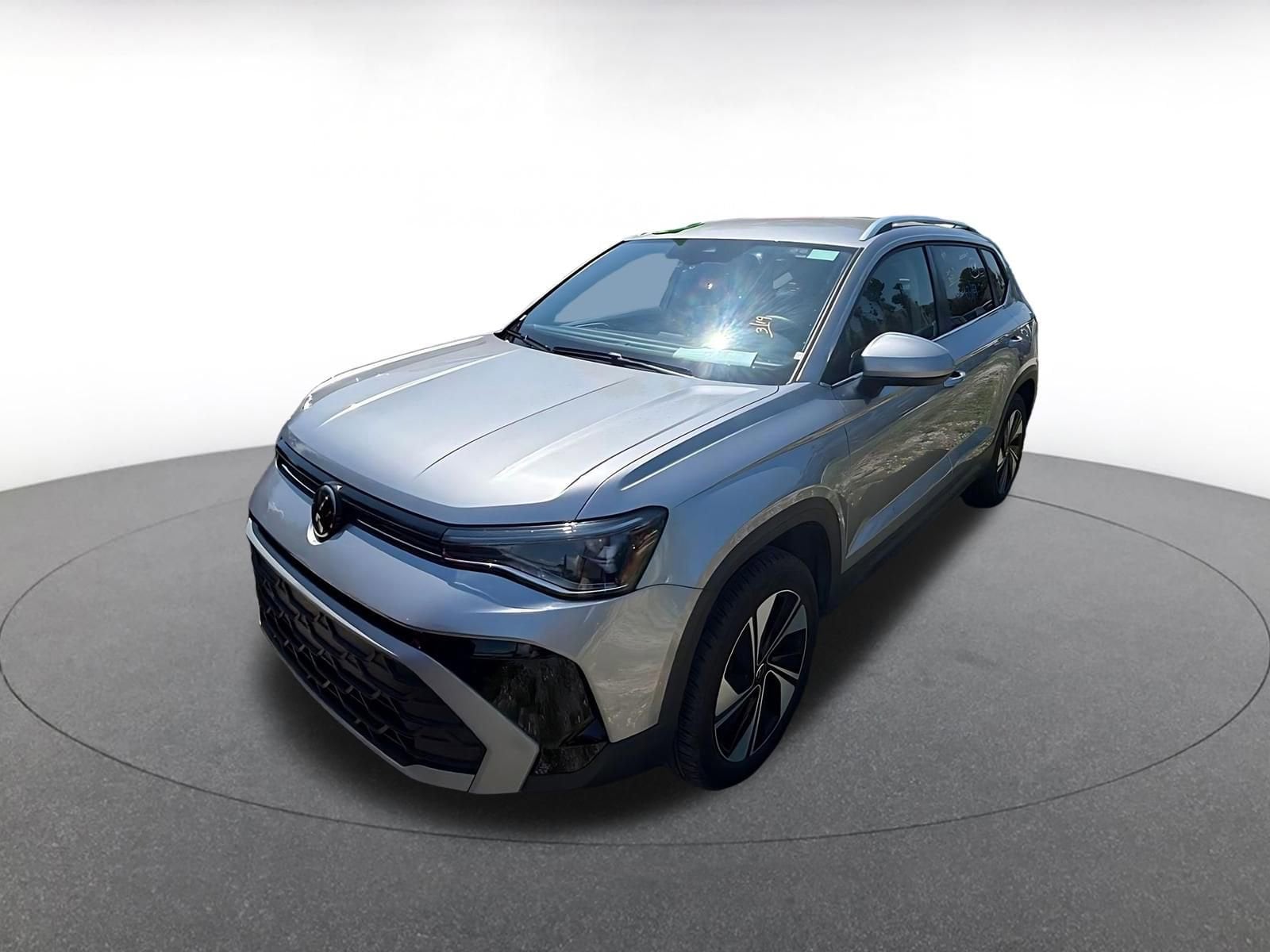 Thumbnail: 2025 Volkswagen Taos - 4