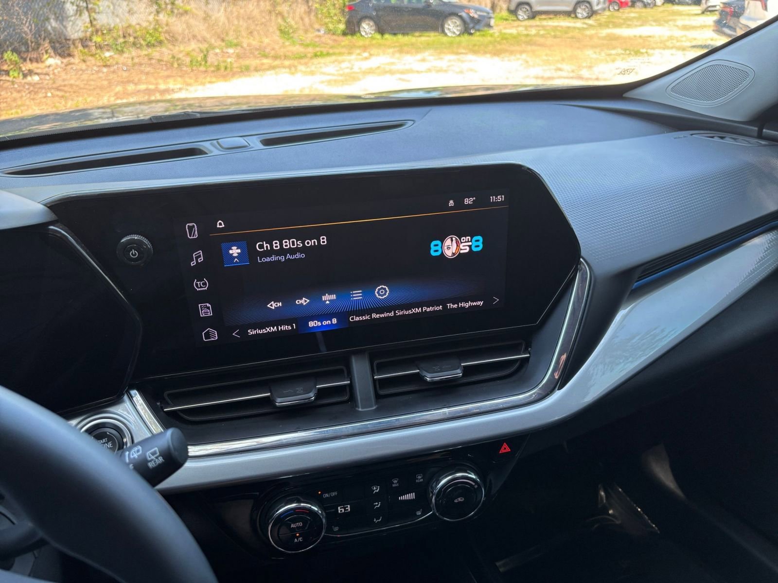 Thumbnail: 2025 Chevrolet Trax - 21