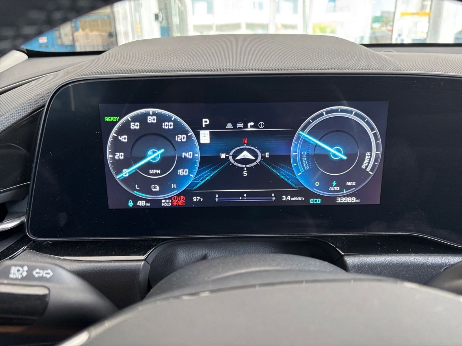 Thumbnail: 2023 Kia Niro - 18