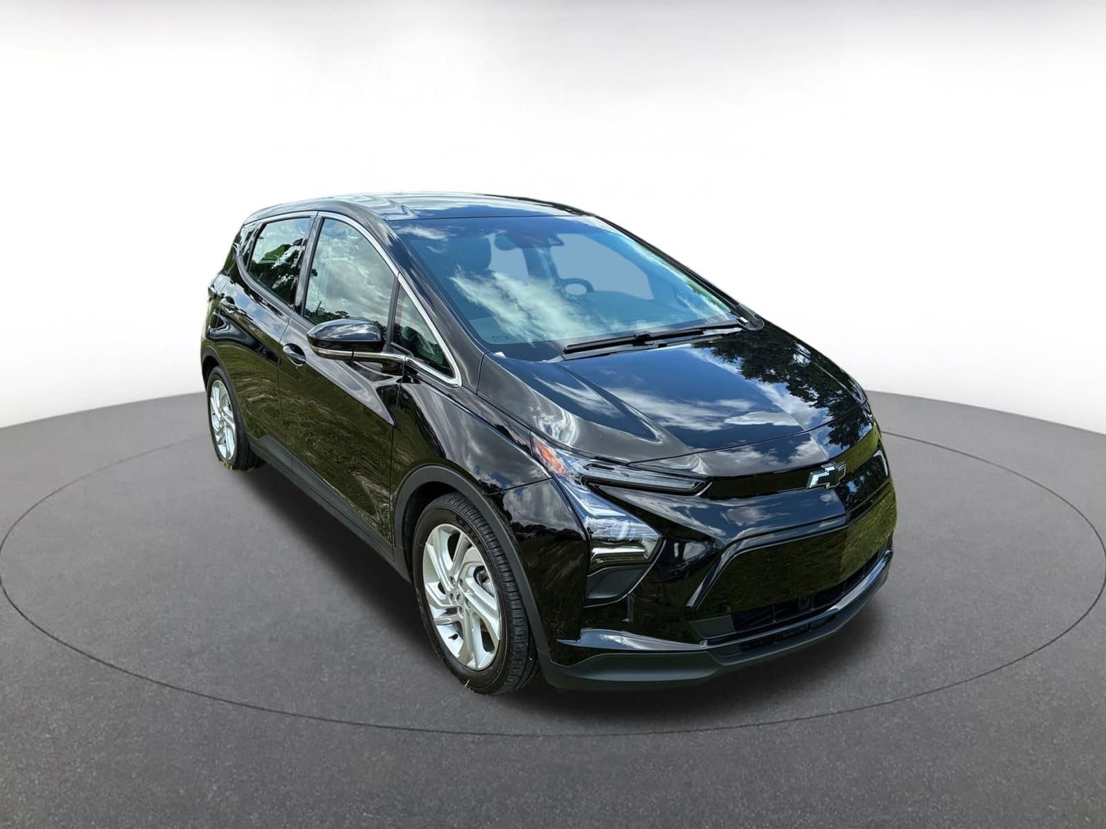 Thumbnail: 2023 Chevrolet Bolt EV - 1