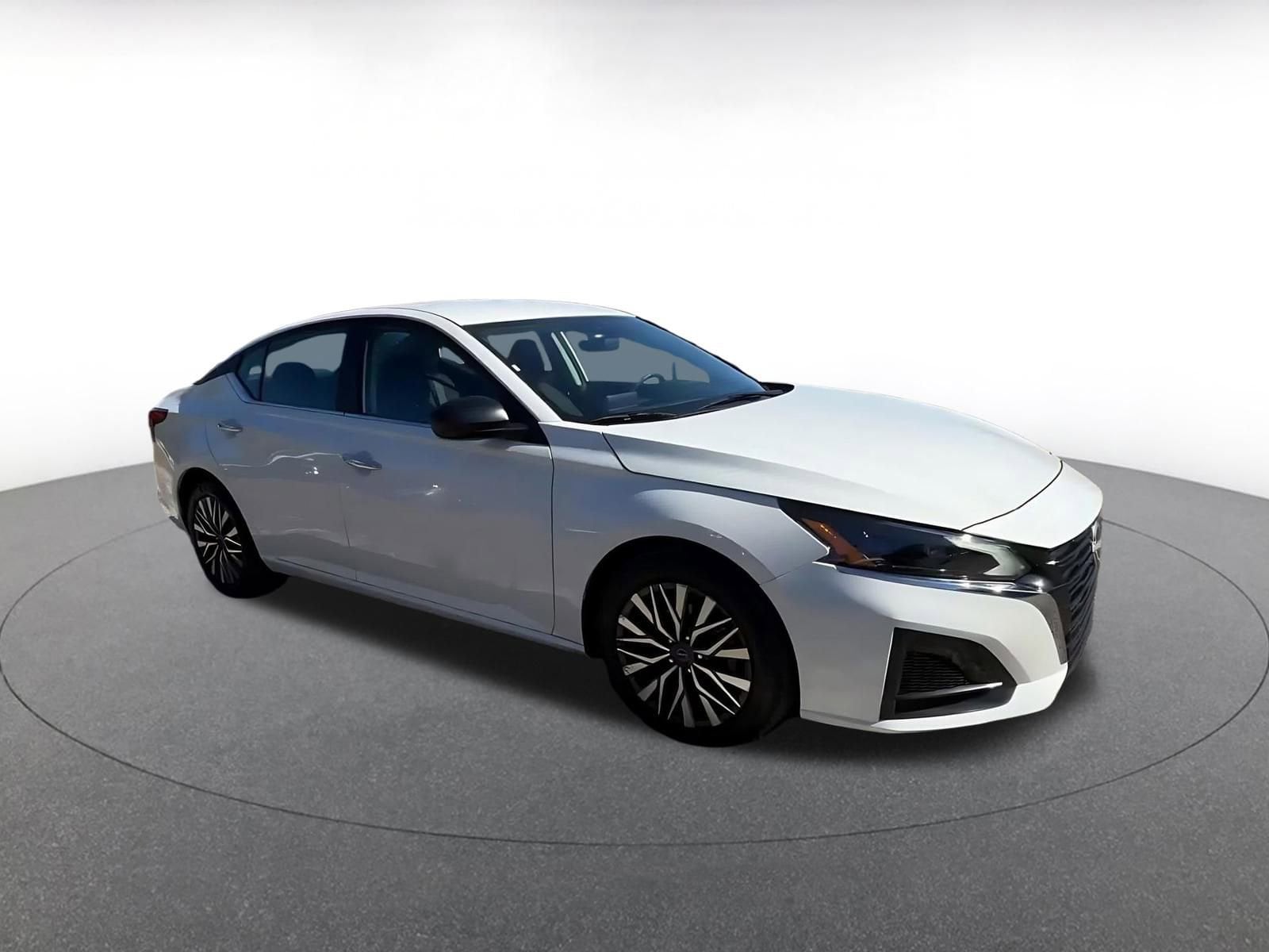 Thumbnail: 2025 Nissan Altima - 1