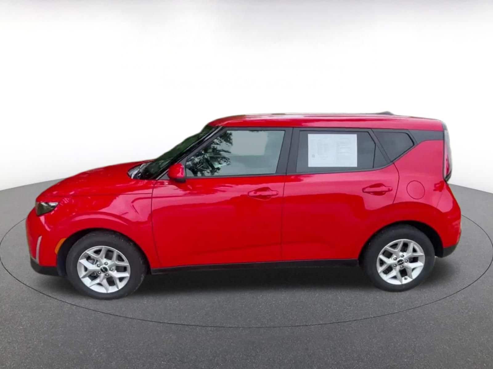 Thumbnail: 2025 Kia Soul - 9