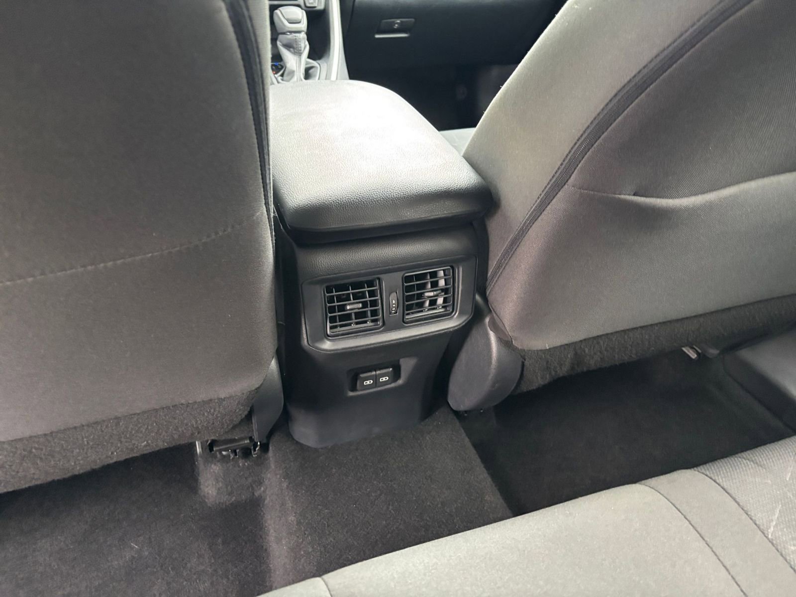 Thumbnail: 2025 Toyota RAV4 - 24