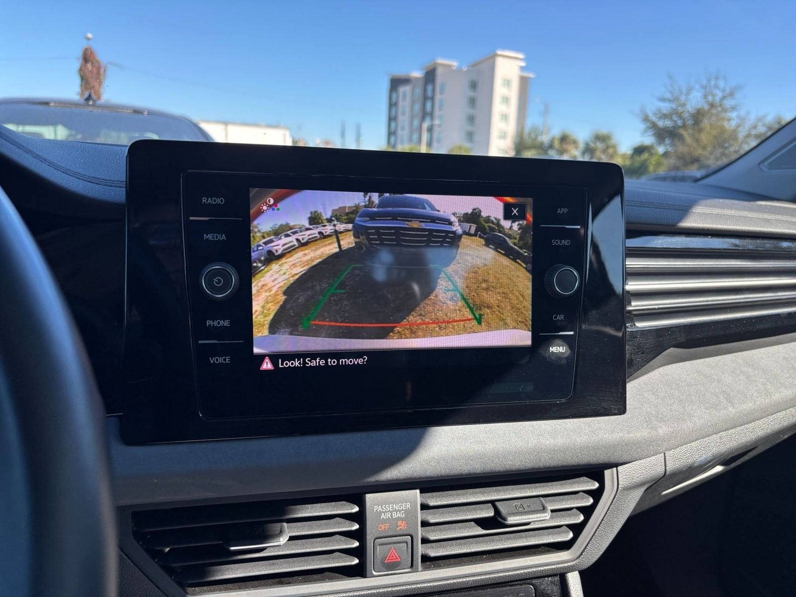 Thumbnail: 2025 Volkswagen Jetta - 20