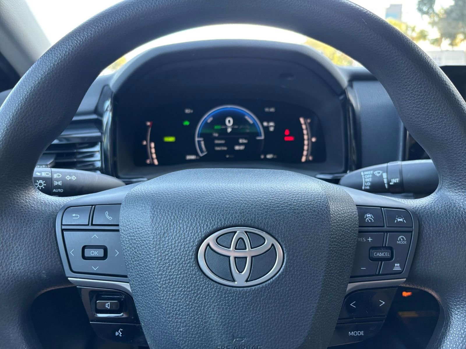 Thumbnail: 2025 Toyota Camry - 28