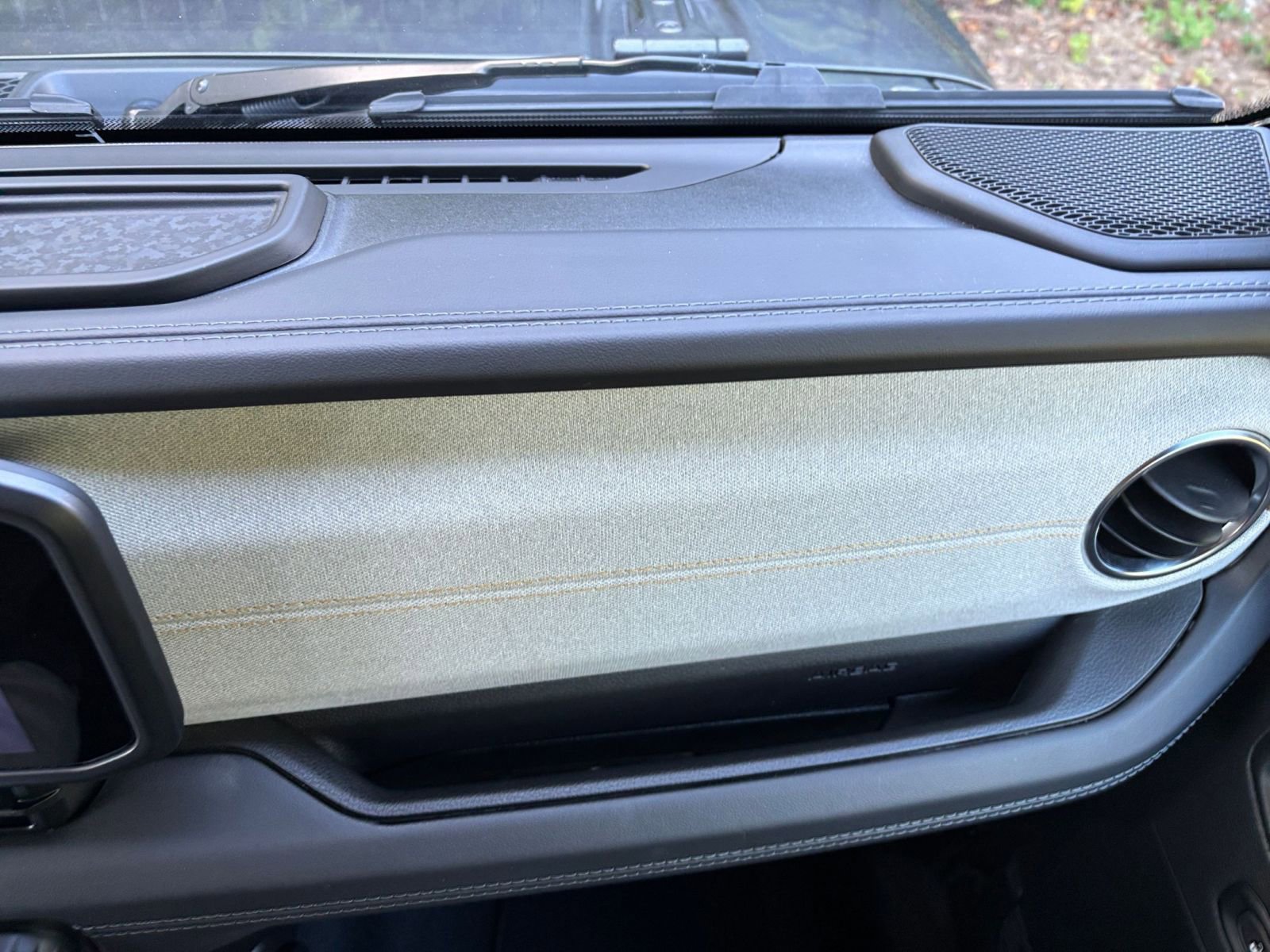 Thumbnail: 2025 Jeep Wrangler - 35