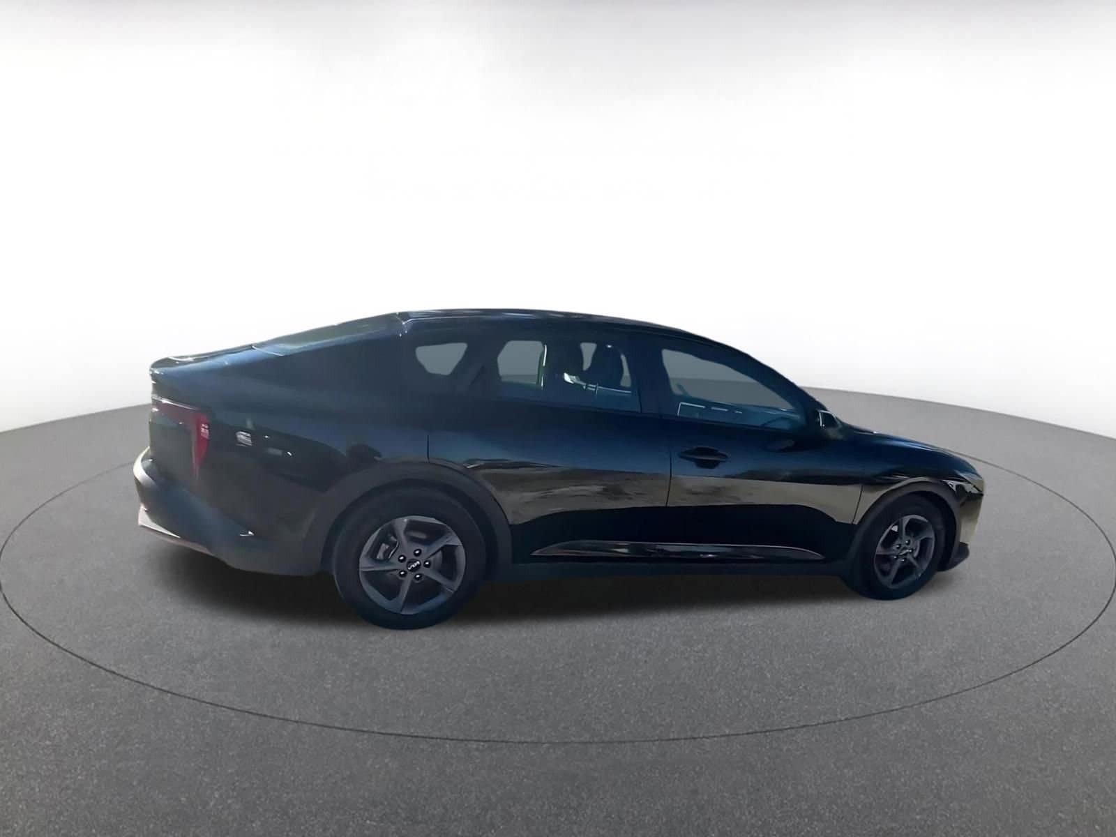 Thumbnail: 2025 Kia K4 - 4