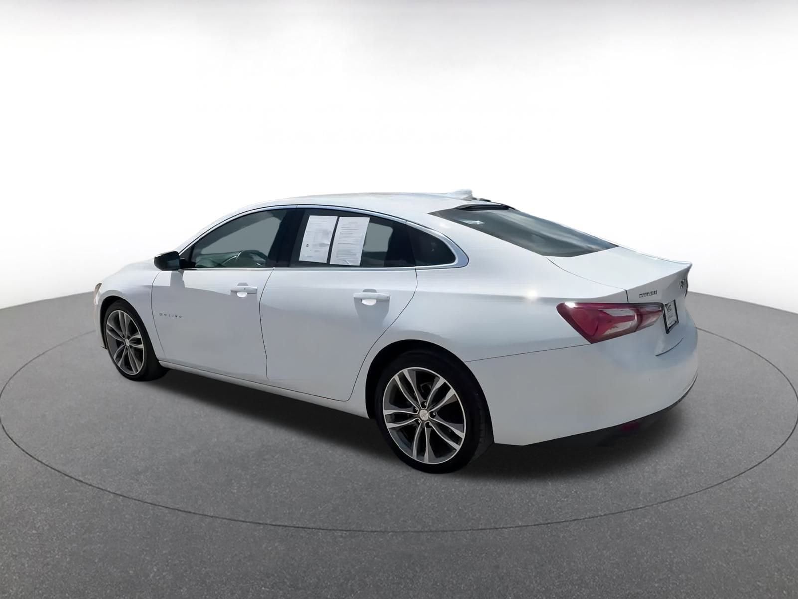Thumbnail: 2024 Chevrolet Malibu - 10