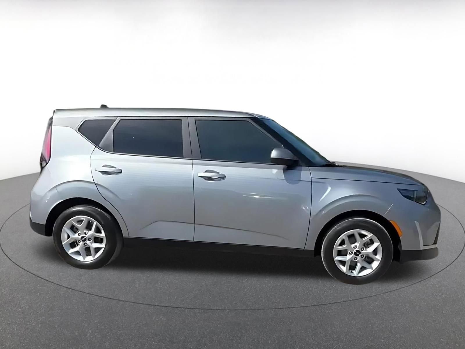 Thumbnail: 2025 Kia Soul - 16