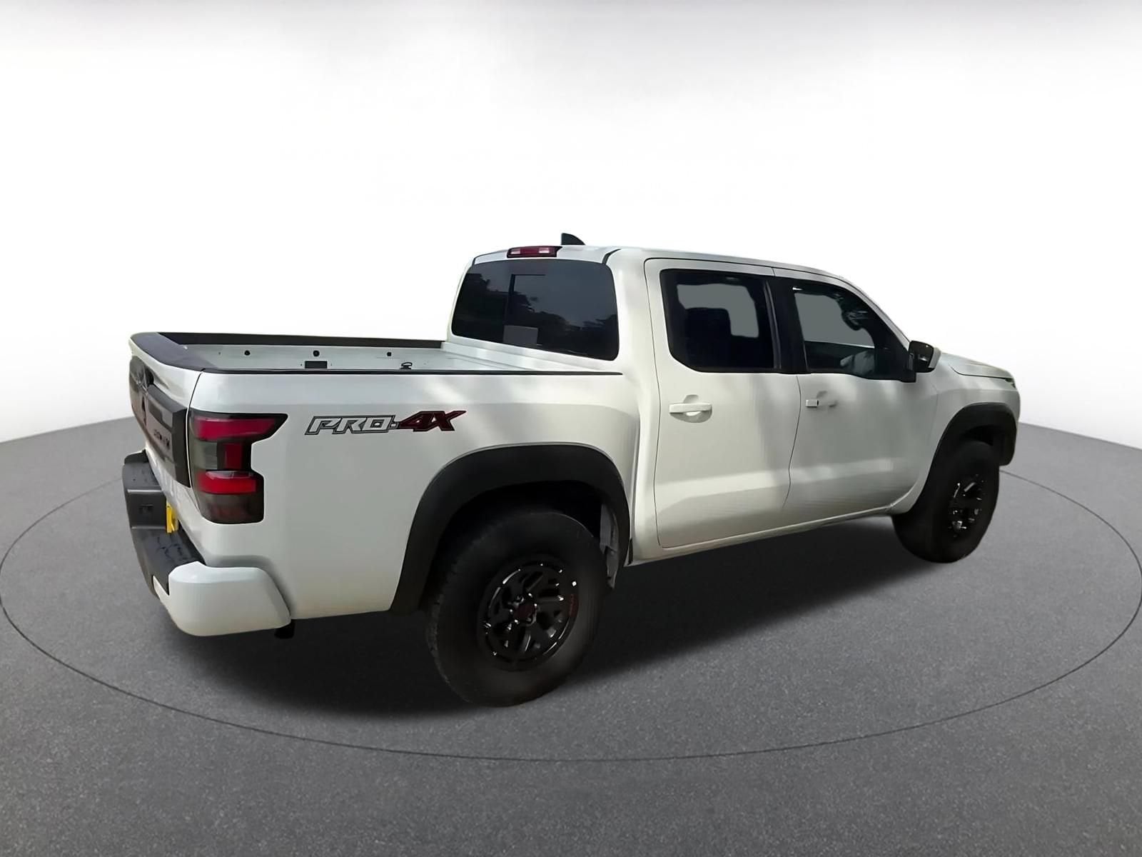 Thumbnail: 2026 Nissan Frontier - 14