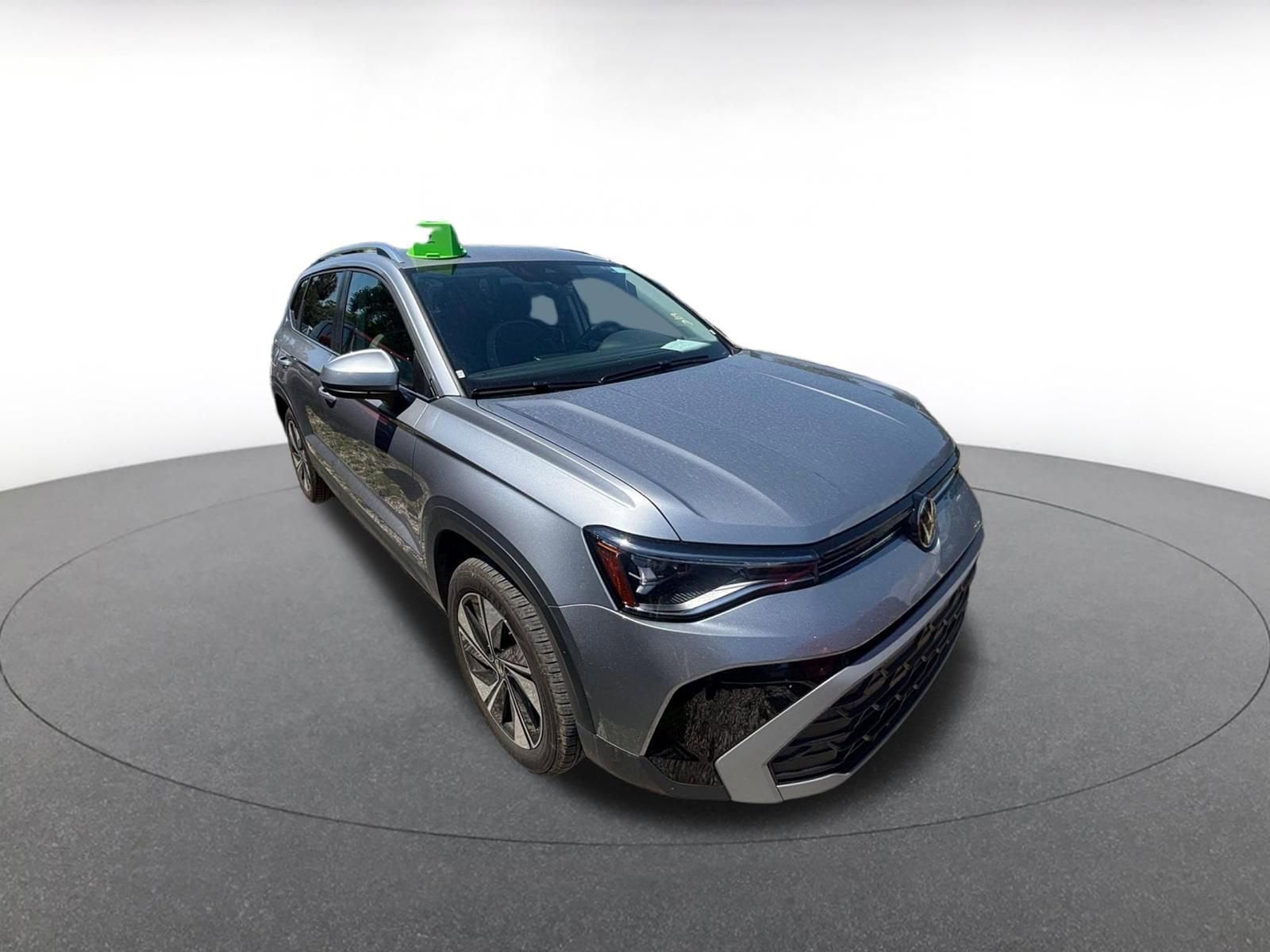 Thumbnail: 2025 Volkswagen Taos - 2